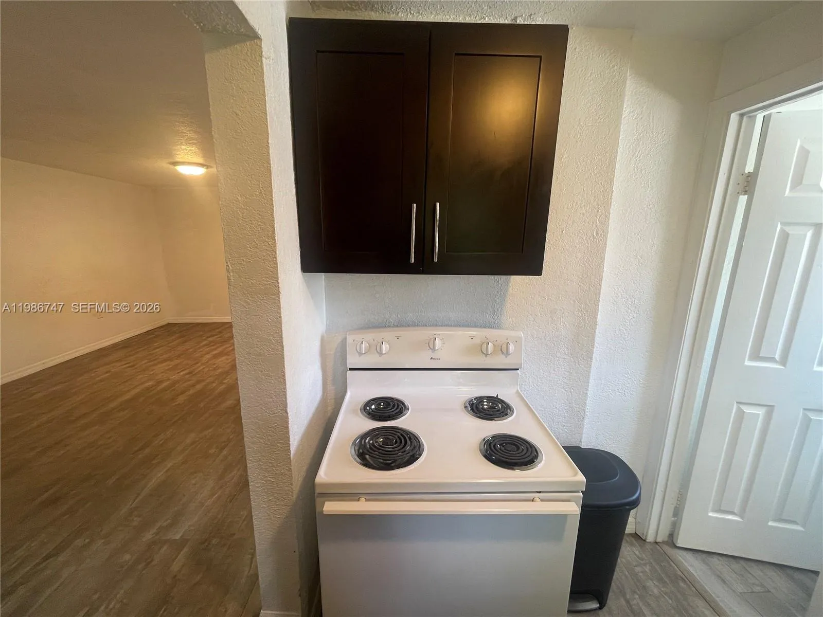 5738 Garfield St B, Hollywood, Florida 33021, Hollywood, Florida 33021, 1 Bedroom Bedrooms, ,1 BathroomBathrooms,Residential Lease,For Rent,5738 Garfield St B, Hollywood, Florida 33021,A11986747