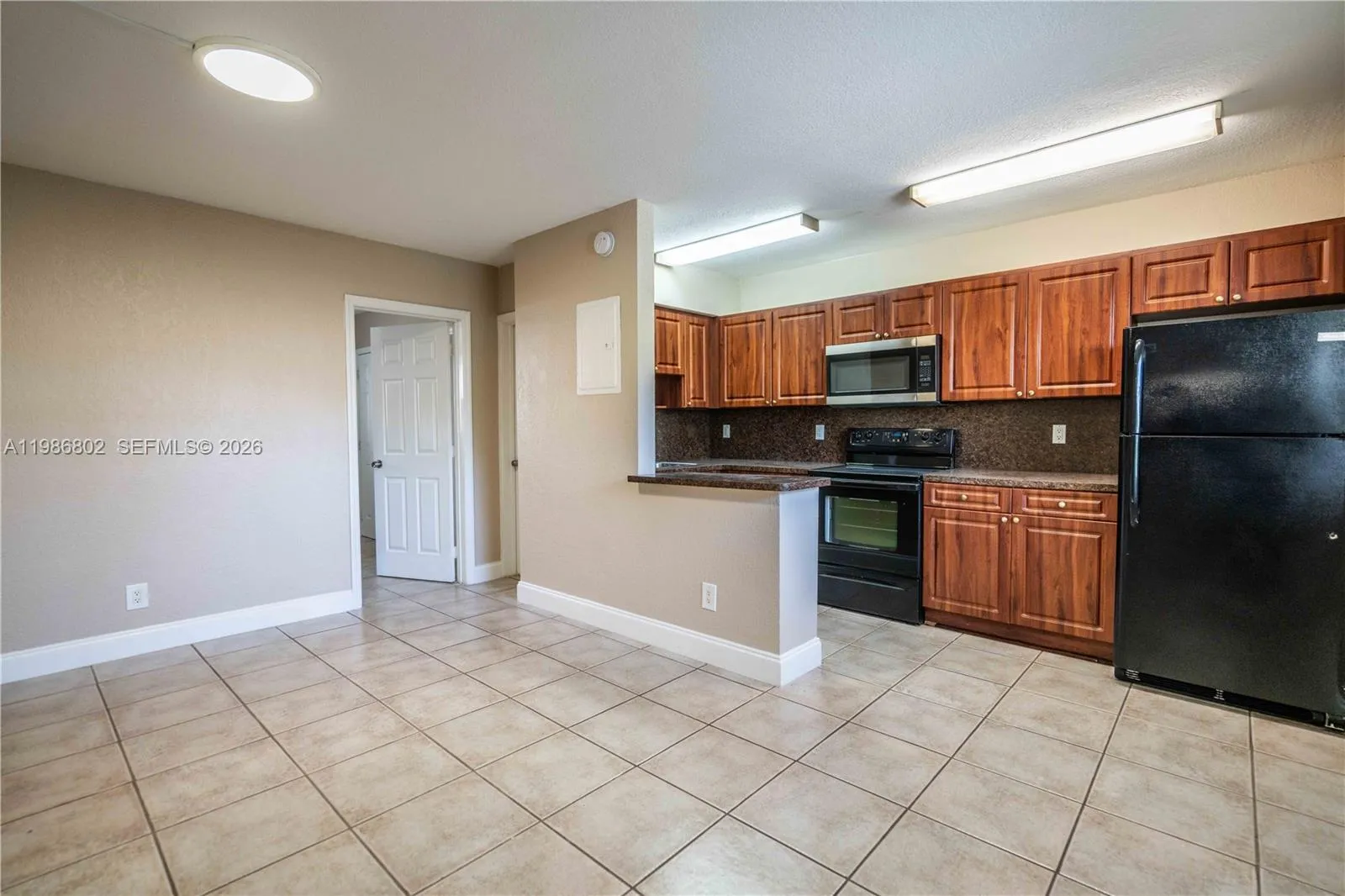 715 Ne 6th St 2, Fort Lauderdale, Florida 33304, Fort Lauderdale, Florida 33304, 1 Bedroom Bedrooms, ,1 BathroomBathrooms,Residential Lease,For Rent,715 Ne 6th St 2, Fort Lauderdale, Florida 33304,A11986802