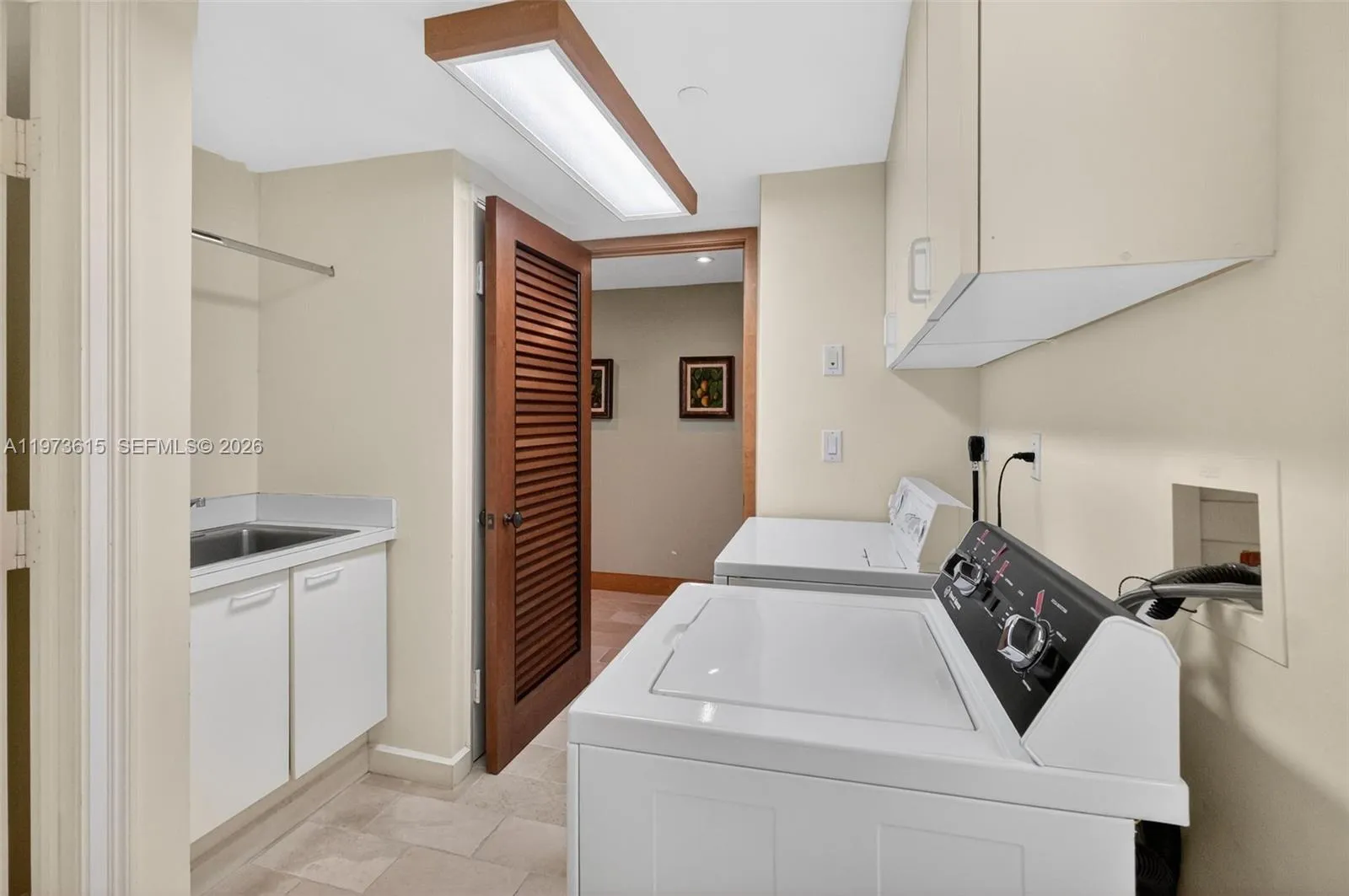 430 Grand Bay Dr 801, Key Biscayne, Florida 33149, Key Biscayne, Florida 33149, 2 Bedrooms Bedrooms, ,3 BathroomsBathrooms,Residential,For Sale,430 Grand Bay Dr 801, Key Biscayne, Florida 33149,A11973615