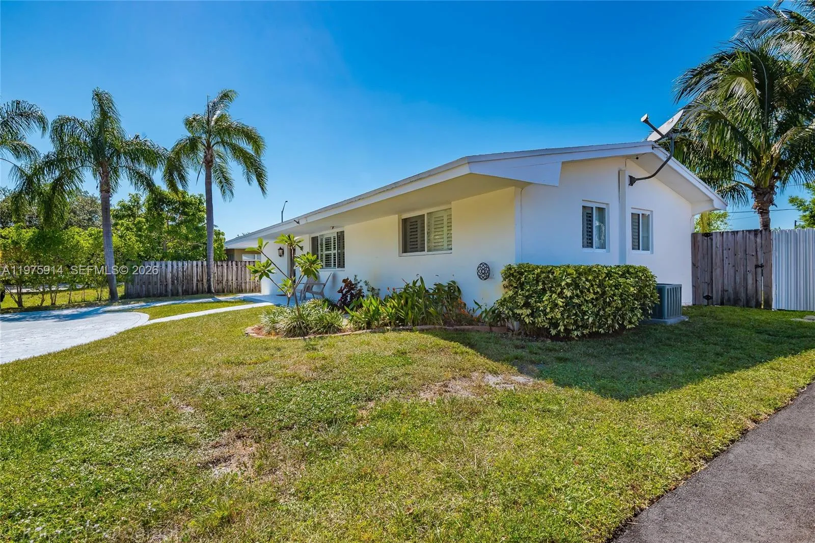 8871 Nw 15th St, Pembroke Pines, Florida 33024, Pembroke Pines, Florida 33024, 2 Bedrooms Bedrooms, ,1 BathroomBathrooms,Residential Lease,For Rent,8871 Nw 15th St, Pembroke Pines, Florida 33024,A11975914