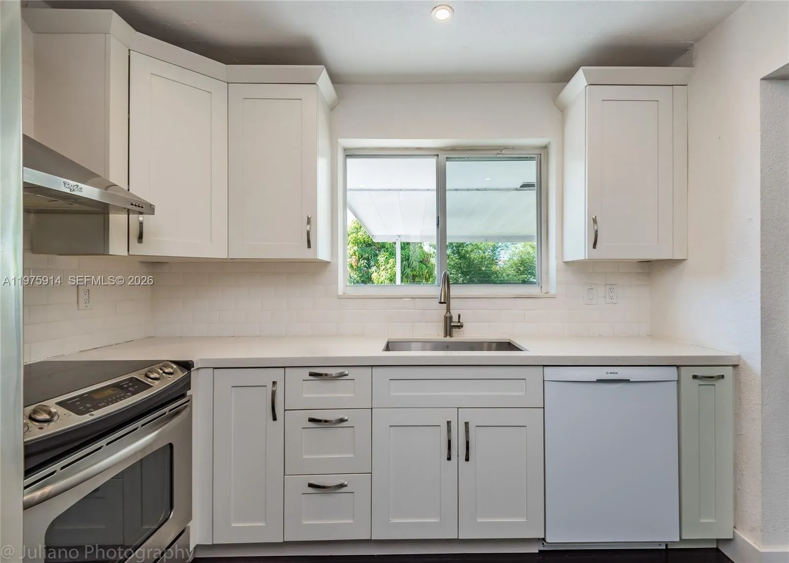 8871 Nw 15th St, Pembroke Pines, Florida 33024, Pembroke Pines, Florida 33024, 2 Bedrooms Bedrooms, ,1 BathroomBathrooms,Residential Lease,For Rent,8871 Nw 15th St, Pembroke Pines, Florida 33024,A11975914