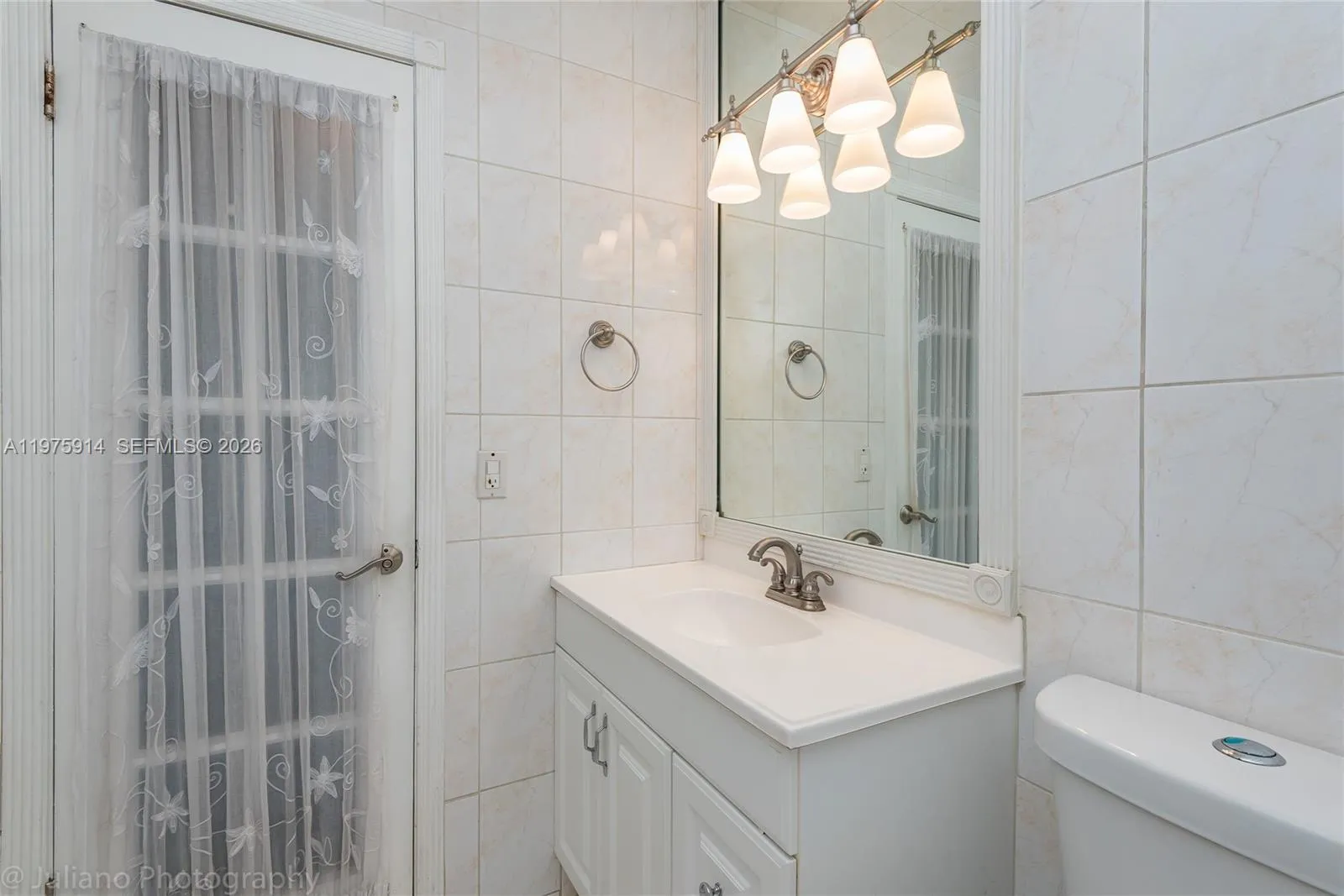 8871 Nw 15th St, Pembroke Pines, Florida 33024, Pembroke Pines, Florida 33024, 2 Bedrooms Bedrooms, ,1 BathroomBathrooms,Residential Lease,For Rent,8871 Nw 15th St, Pembroke Pines, Florida 33024,A11975914