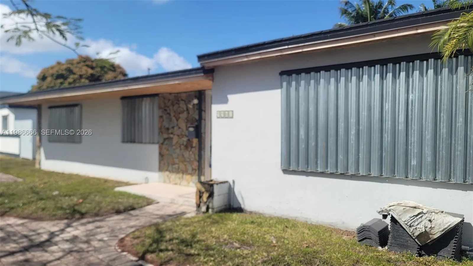 9961 Sw 13th Ter, Miami, Florida 33174, Miami, Florida 33174, 3 Bedrooms Bedrooms, ,2 BathroomsBathrooms,Residential,For Sale,9961 Sw 13th Ter, Miami, Florida 33174,A11986666