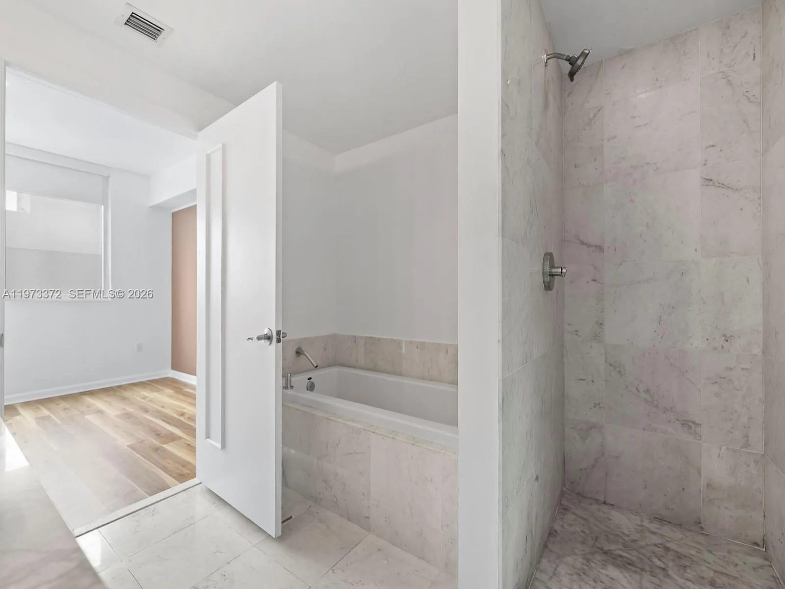253 Ne 2nd St 3108, Miami, Florida 33132, Miami, Florida 33132, 2 Bedrooms Bedrooms, ,2 BathroomsBathrooms,Residential,For Sale,253 Ne 2nd St 3108, Miami, Florida 33132,A11973372