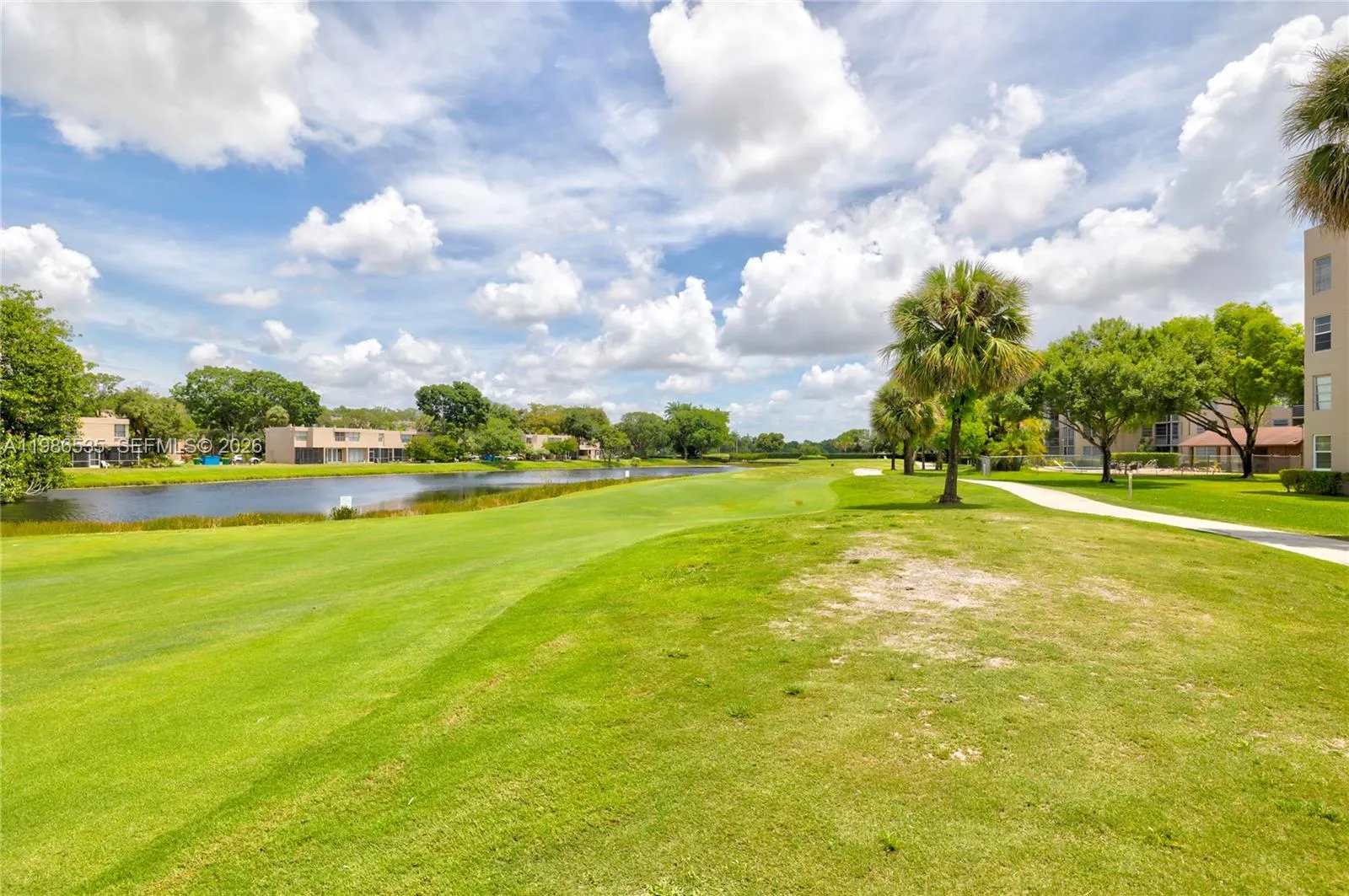 1831 Sabal Palm Dr 306, Davie, Florida 33324, Davie, Florida 33324, 3 Bedrooms Bedrooms, ,2 BathroomsBathrooms,Residential,For Sale,1831 Sabal Palm Dr 306, Davie, Florida 33324,A11986535