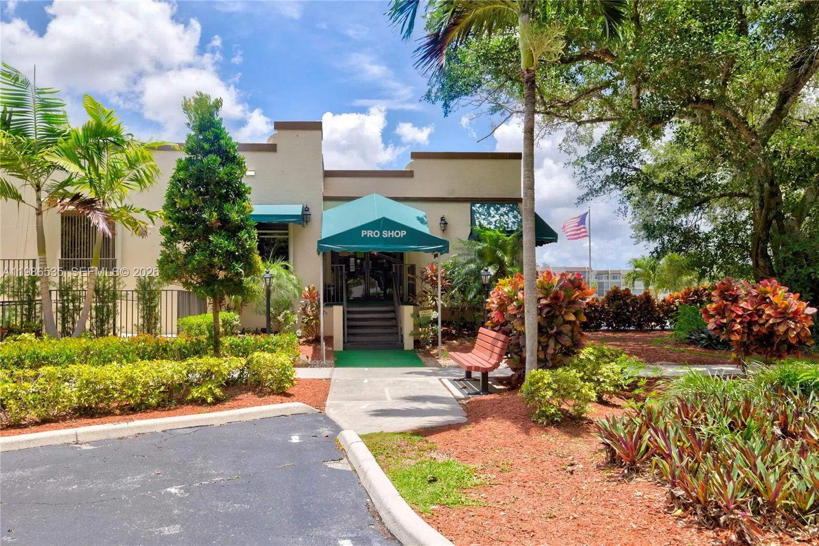 1831 Sabal Palm Dr 306, Davie, Florida 33324, Davie, Florida 33324, 3 Bedrooms Bedrooms, ,2 BathroomsBathrooms,Residential,For Sale,1831 Sabal Palm Dr 306, Davie, Florida 33324,A11986535