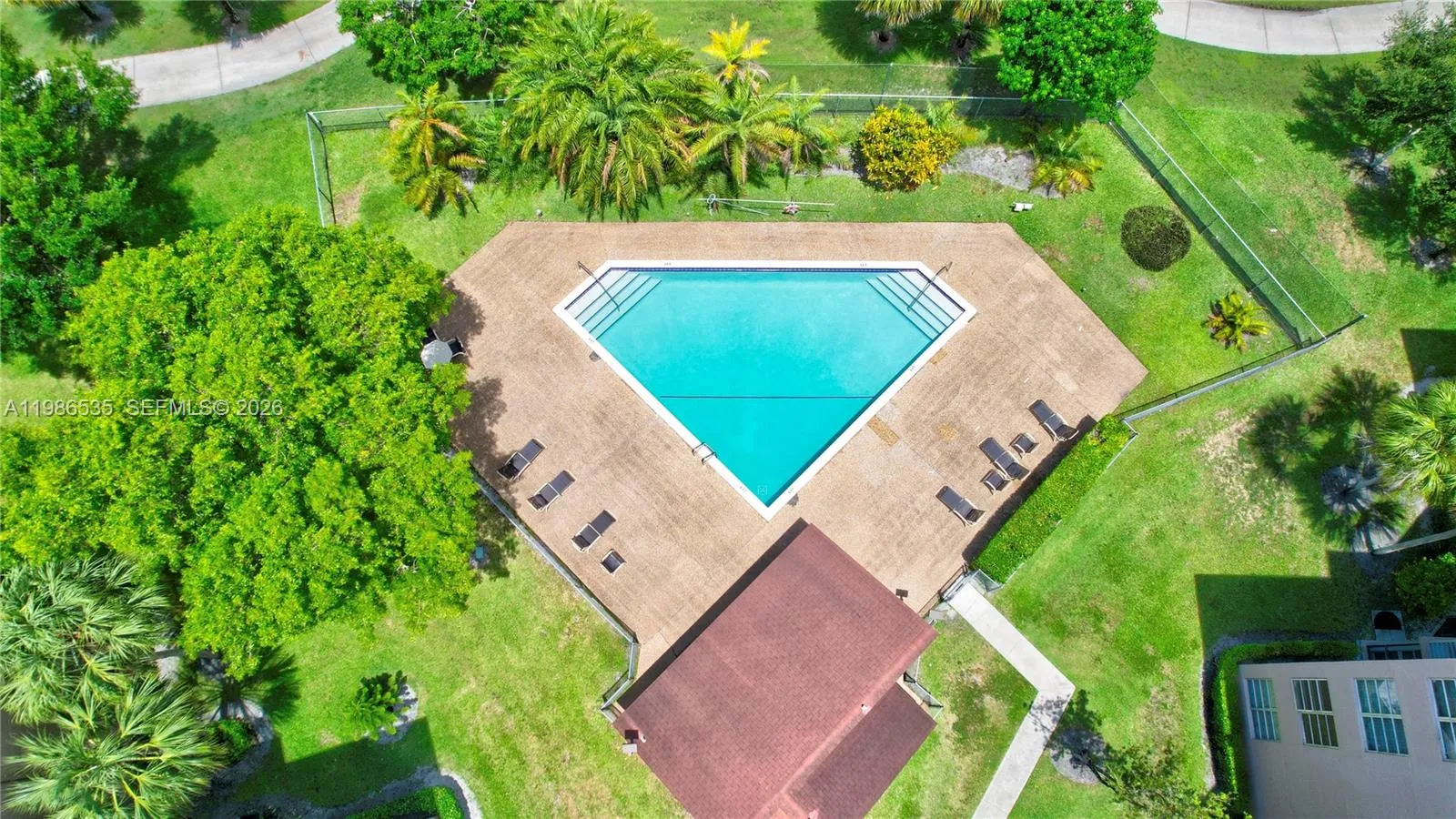 1831 Sabal Palm Dr 306, Davie, Florida 33324, Davie, Florida 33324, 3 Bedrooms Bedrooms, ,2 BathroomsBathrooms,Residential,For Sale,1831 Sabal Palm Dr 306, Davie, Florida 33324,A11986535
