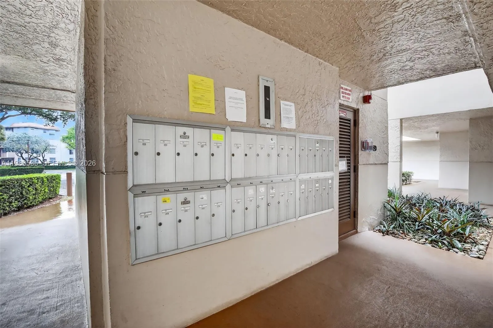 1831 Sabal Palm Dr 306, Davie, Florida 33324, Davie, Florida 33324, 3 Bedrooms Bedrooms, ,2 BathroomsBathrooms,Residential,For Sale,1831 Sabal Palm Dr 306, Davie, Florida 33324,A11986535