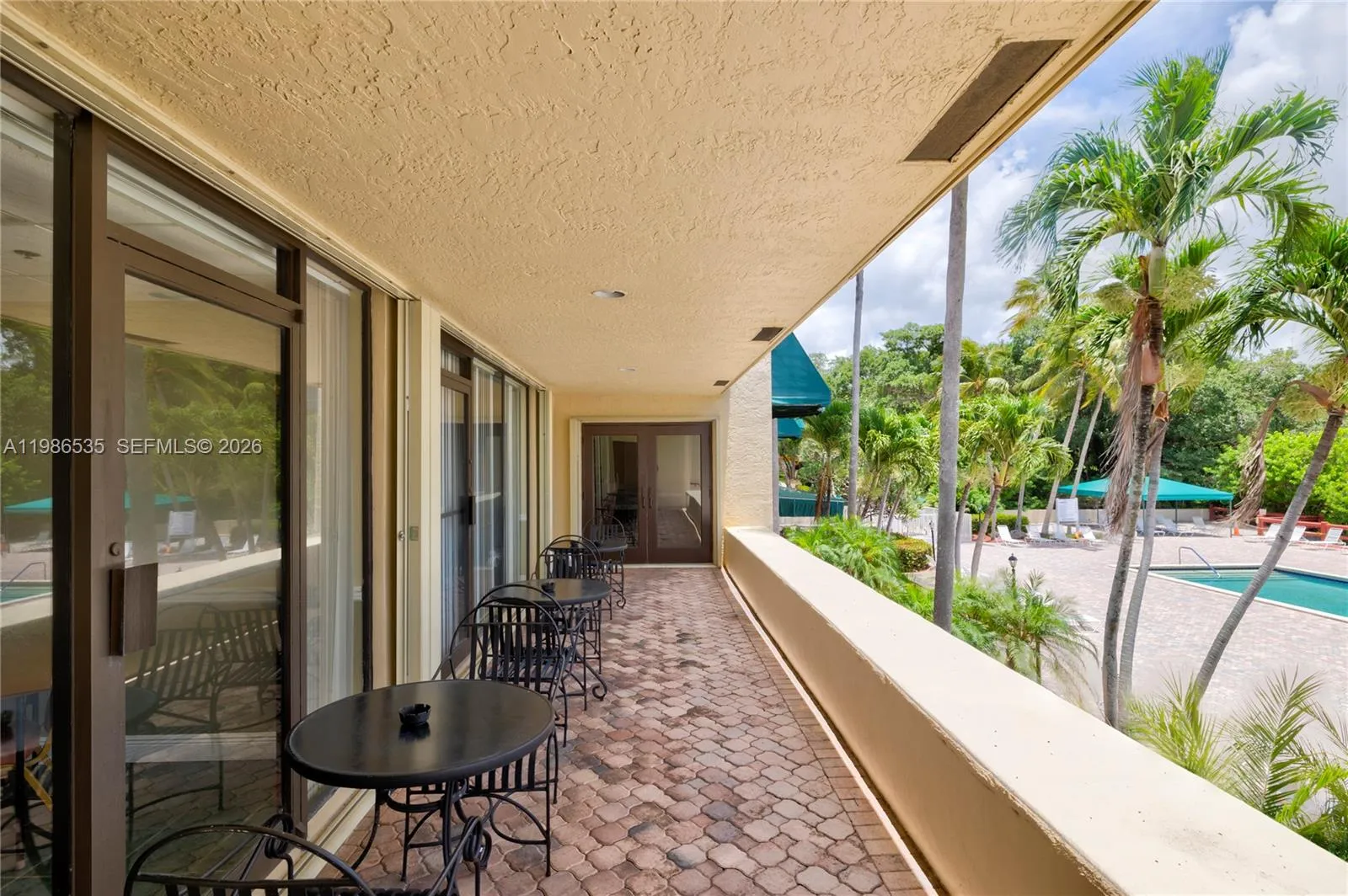 1831 Sabal Palm Dr 306, Davie, Florida 33324, Davie, Florida 33324, 3 Bedrooms Bedrooms, ,2 BathroomsBathrooms,Residential,For Sale,1831 Sabal Palm Dr 306, Davie, Florida 33324,A11986535