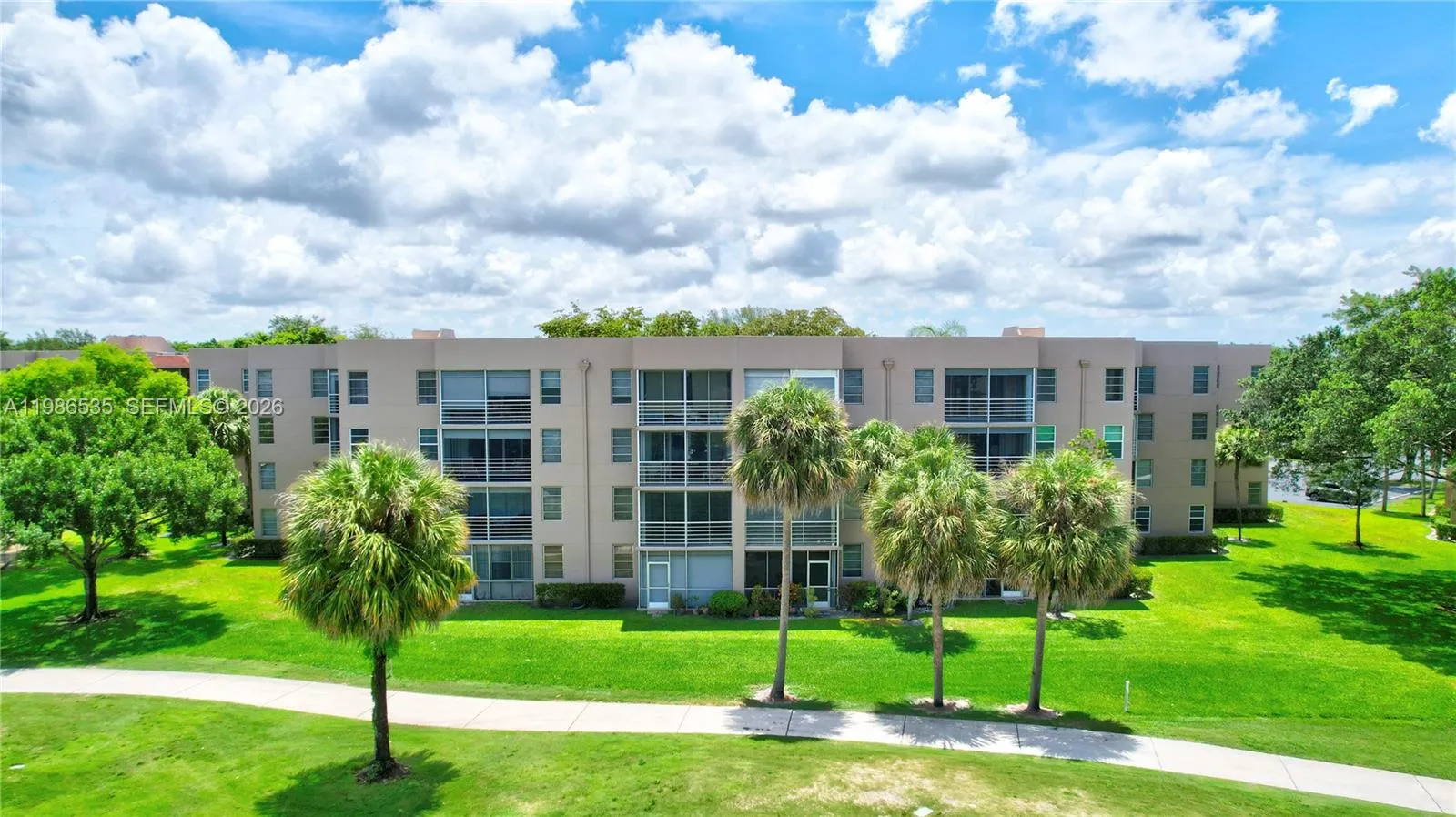 1831 Sabal Palm Dr 306, Davie, Florida 33324, Davie, Florida 33324, 3 Bedrooms Bedrooms, ,2 BathroomsBathrooms,Residential,For Sale,1831 Sabal Palm Dr 306, Davie, Florida 33324,A11986535