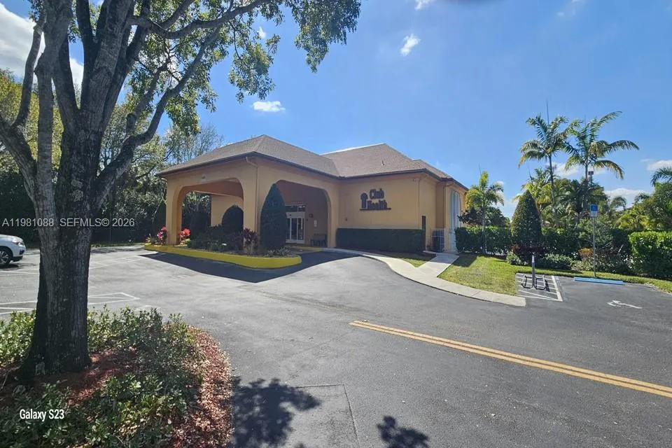 12701 Sw 13th St 310f, Pembroke Pines, Florida 330, Pembroke Pines, Florida 33027, 2 Bedrooms Bedrooms, ,2 BathroomsBathrooms,Residential Lease,For Rent,12701 Sw 13th St 310f, Pembroke Pines, Florida 330,A11981088