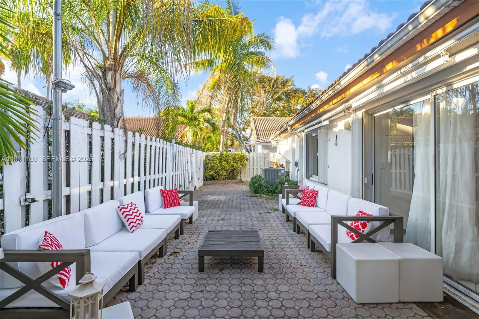 11262 Nw 59th Ter, Doral, Florida 33178, Doral, Florida 33178, 4 Bedrooms Bedrooms, ,2 BathroomsBathrooms,Residential,For Sale,11262 Nw 59th Ter, Doral, Florida 33178,A11981103