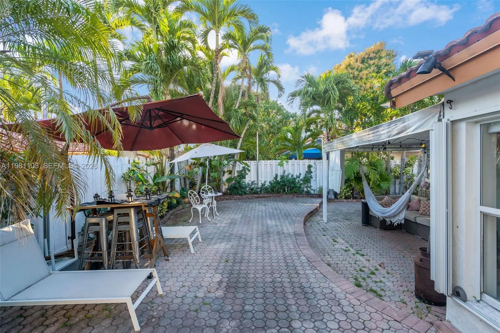 11262 Nw 59th Ter, Doral, Florida 33178, Doral, Florida 33178, 4 Bedrooms Bedrooms, ,2 BathroomsBathrooms,Residential,For Sale,11262 Nw 59th Ter, Doral, Florida 33178,A11981103