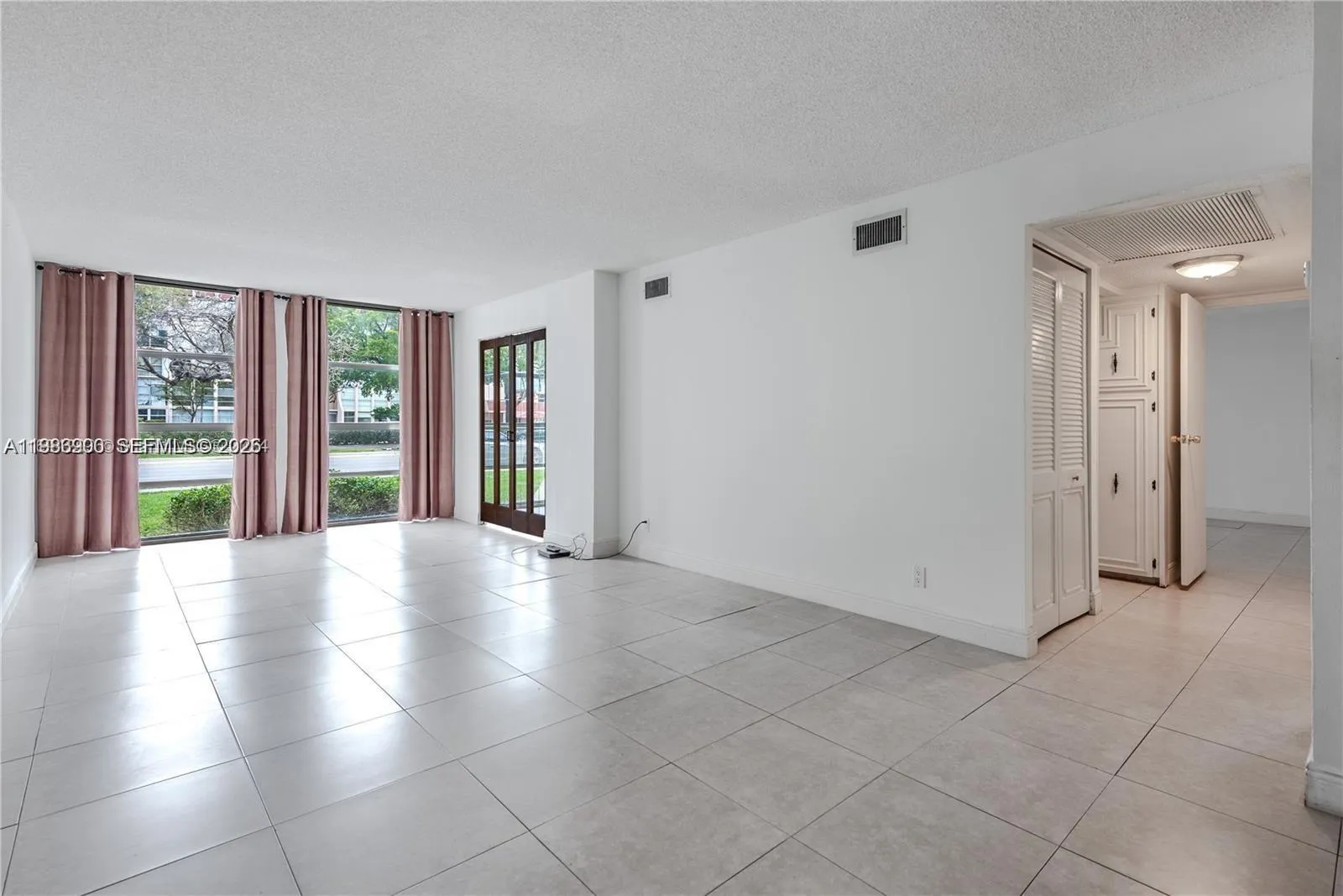 2000 Atlantic Shores Blvd 107, Hallandale Beach, F, Hallandale Beach, Florida 33009, 2 Bedrooms Bedrooms, ,1 BathroomBathrooms,Residential,For Sale,2000 Atlantic Shores Blvd 107, Hallandale Beach, F,A11986900