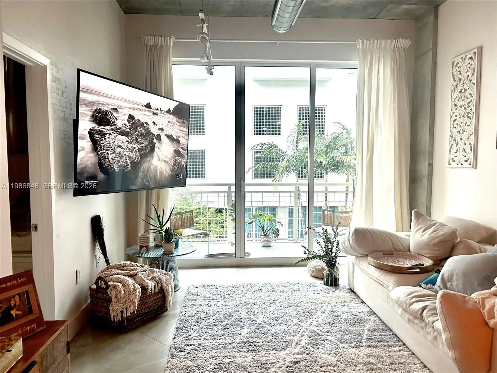 2001 Biscayne Blvd 2310, Miami, Florida 33137, Miami, Florida 33137, 1 Bedroom Bedrooms, ,1 BathroomBathrooms,Residential,For Sale,2001 Biscayne Blvd 2310, Miami, Florida 33137,A11986848