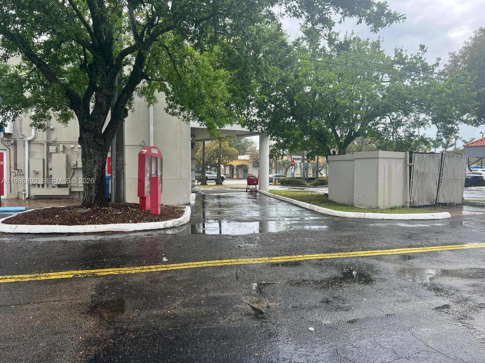 13750 Biscayne Blvd, North Miami Beach, Florida 33, North Miami Beach, Florida 33181, ,Commercial Lease,For Rent,13750 Biscayne Blvd, North Miami Beach, Florida 33,A11986892