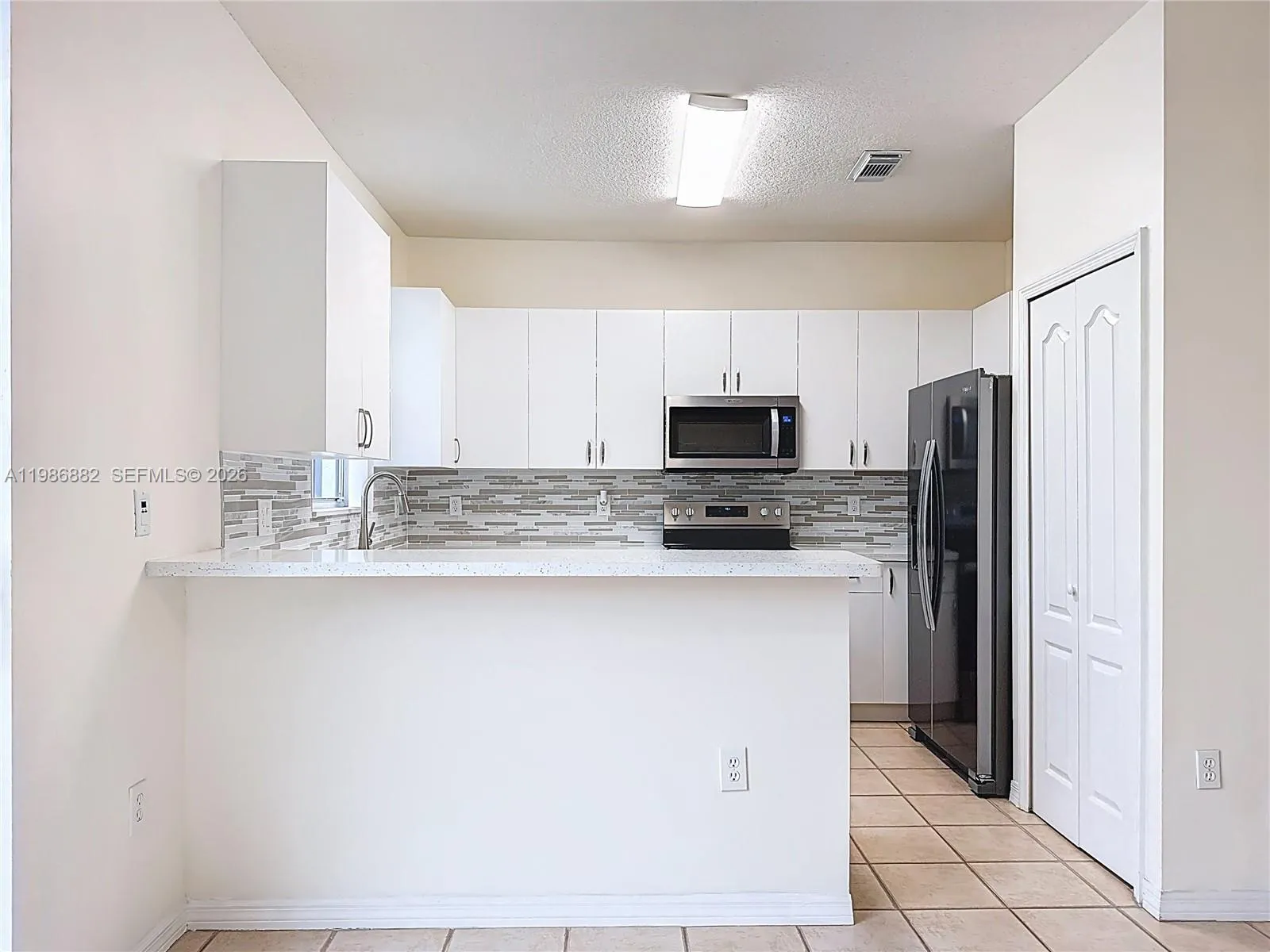 4330 Nw 114th Pl, Doral, Florida 33178, Doral, Florida 33178, 3 Bedrooms Bedrooms, ,2 BathroomsBathrooms,Residential Lease,For Rent,4330 Nw 114th Pl, Doral, Florida 33178,A11986882