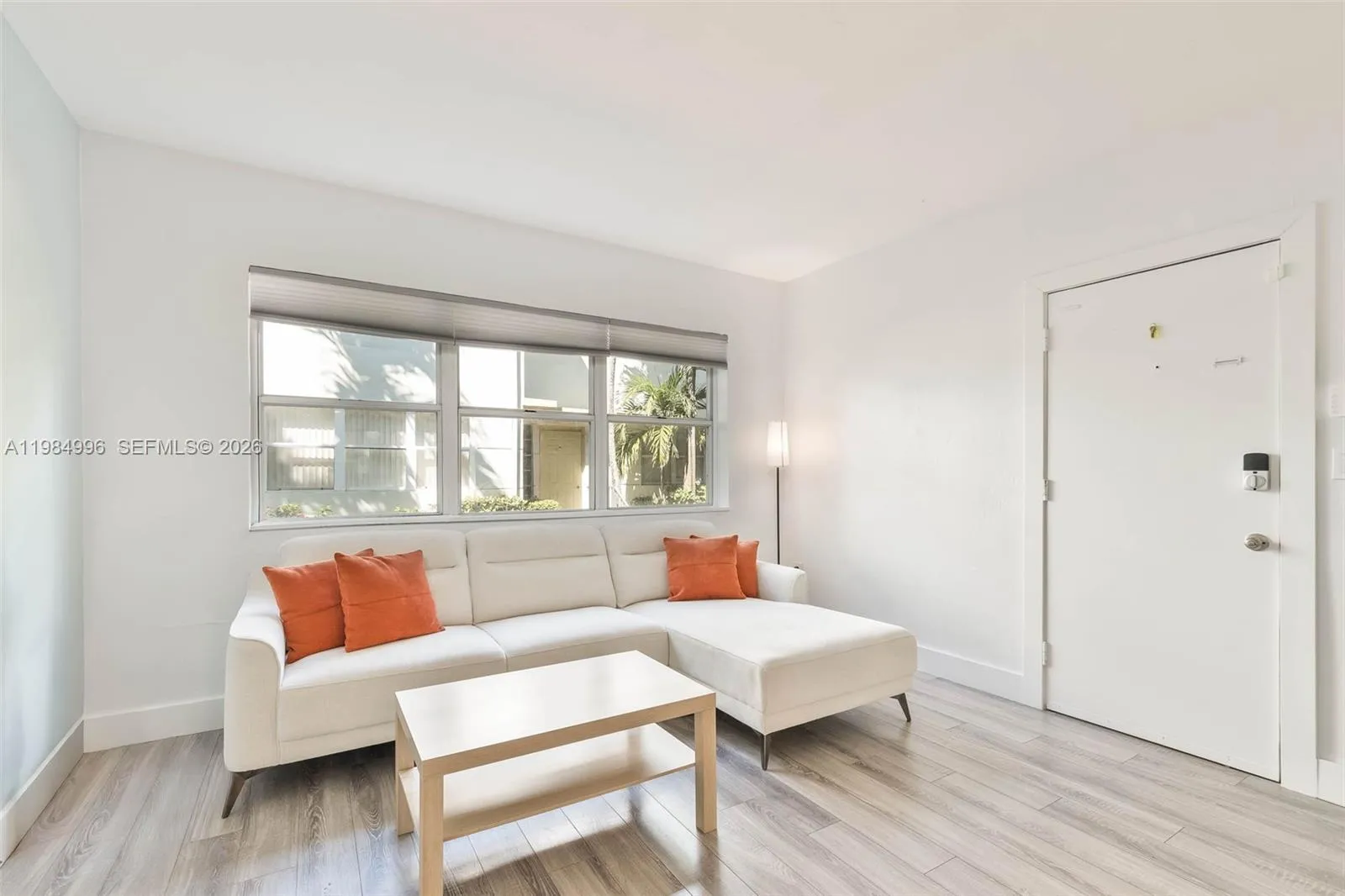 1275 Marseille Dr 35, Miami Beach, Florida 33141, Miami Beach, Florida 33141, 2 Bedrooms Bedrooms, ,2 BathroomsBathrooms,Residential Lease,For Rent,1275 Marseille Dr 35, Miami Beach, Florida 33141,A11984996