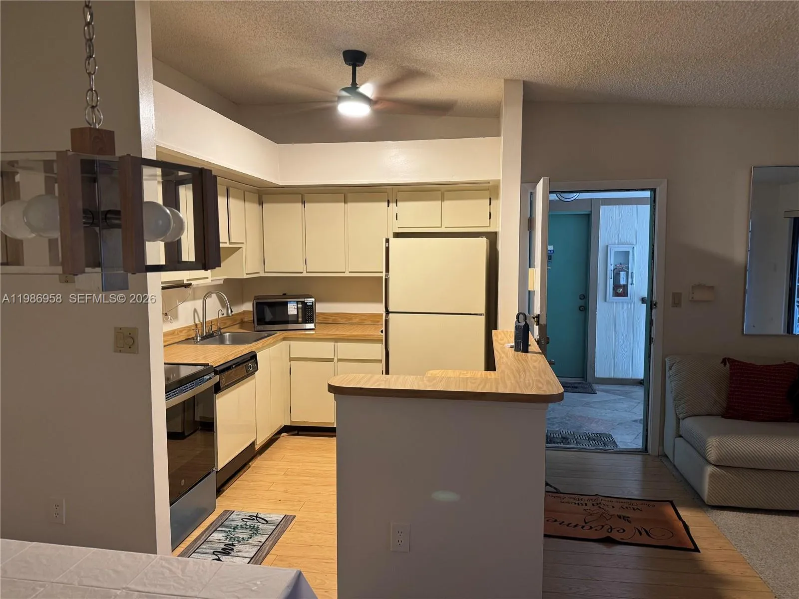 10419 E Clairmont Cir 205, Tamarac, Florida 33321, Tamarac, Florida 33321, 2 Bedrooms Bedrooms, ,2 BathroomsBathrooms,Residential Lease,For Rent,10419 E Clairmont Cir 205, Tamarac, Florida 33321,A11986958