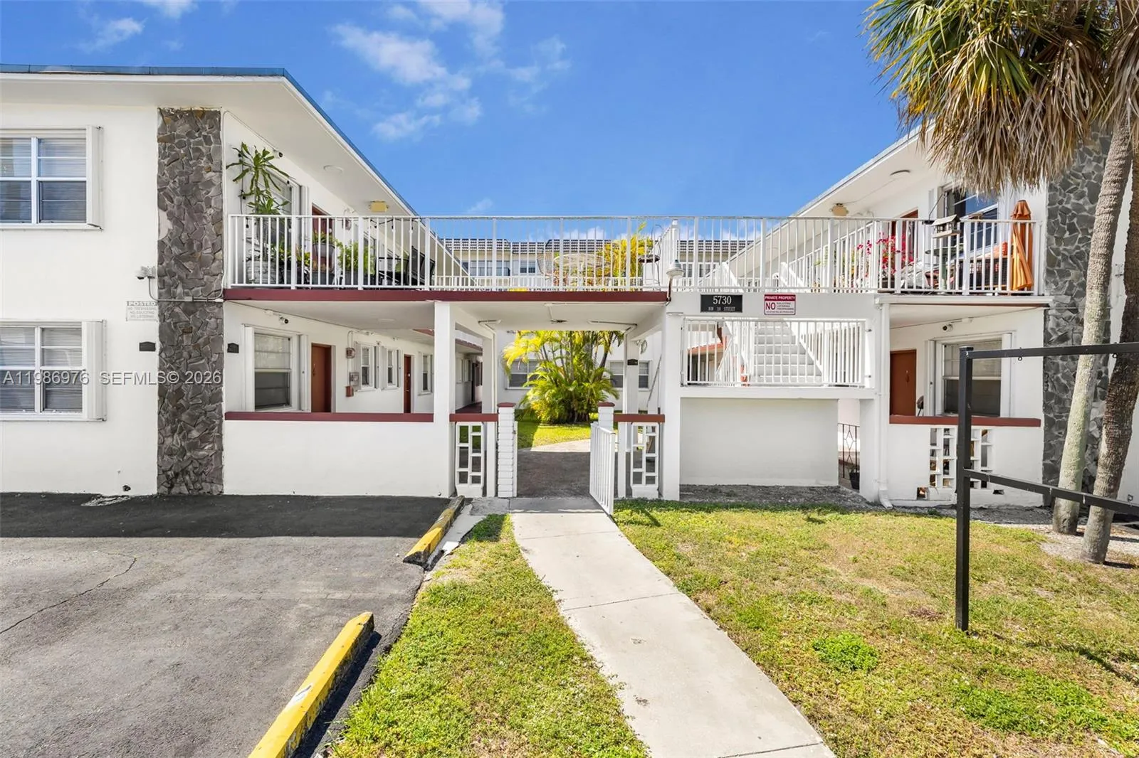 5730 Nw 38th St 4, Virginia Gardens, Florida 33166, Virginia Gardens, Florida 33166, 1 Bedroom Bedrooms, ,1 BathroomBathrooms,Residential Lease,For Rent,5730 Nw 38th St 4, Virginia Gardens, Florida 33166,A11986976
