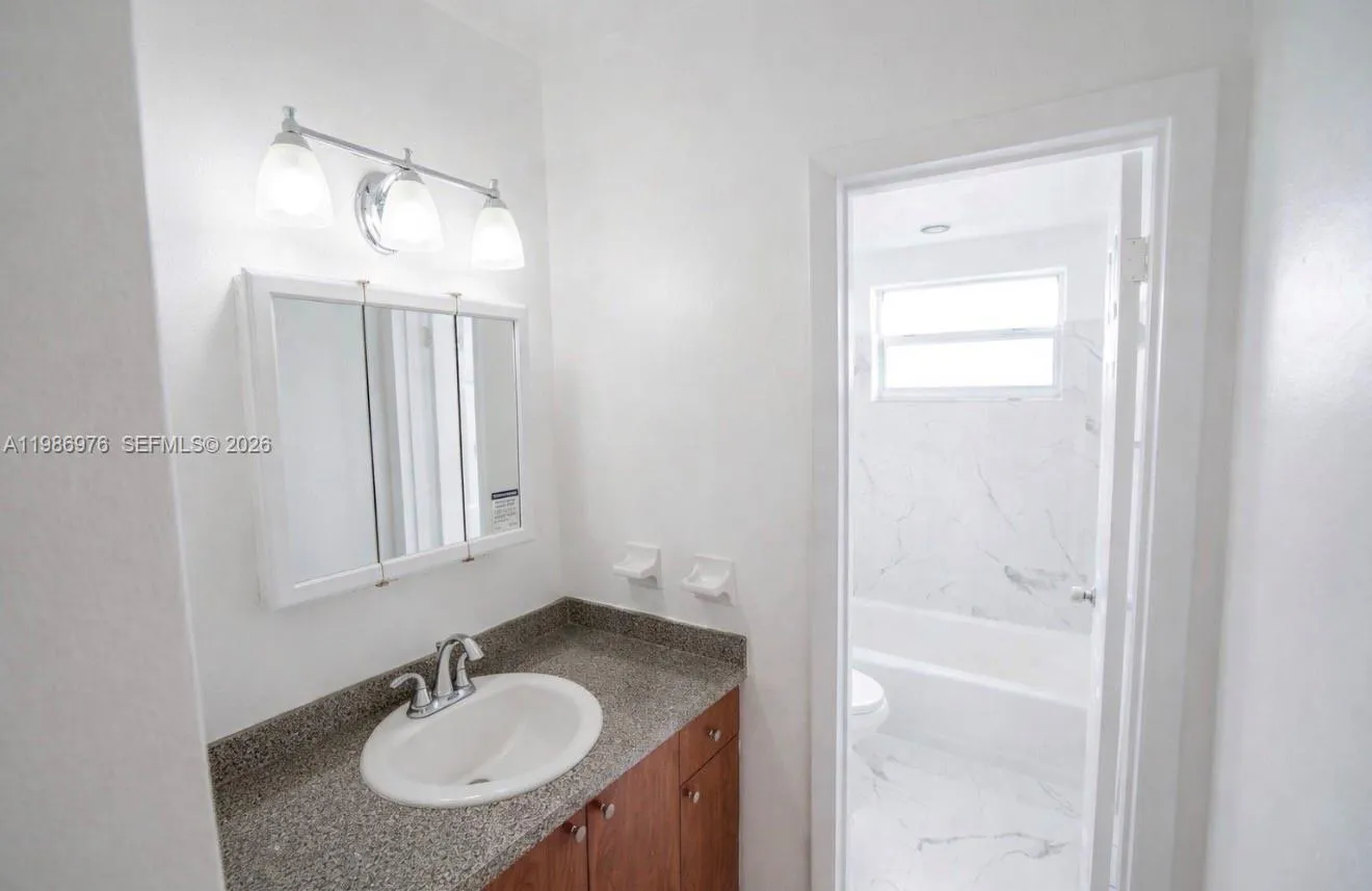 5730 Nw 38th St 4, Virginia Gardens, Florida 33166, Virginia Gardens, Florida 33166, 1 Bedroom Bedrooms, ,1 BathroomBathrooms,Residential Lease,For Rent,5730 Nw 38th St 4, Virginia Gardens, Florida 33166,A11986976