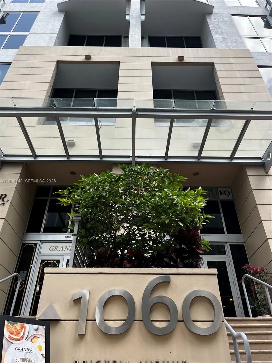 1060 Brickell Ave 1707, Miami, Florida 33131, Miami, Florida 33131, 2 Bedrooms Bedrooms, ,2 BathroomsBathrooms,Residential Lease,For Rent,1060 Brickell Ave 1707, Miami, Florida 33131,A11983143 1060 Brickell Ave 1707, Miami, Florida 33131, Miami, Florida 33131, 2 Bedrooms Bedrooms, ,2 BathroomsBathrooms,Residential Lease,For Rent,1060 Brickell Ave 1707, Miami, Florida 33131,A11983143
