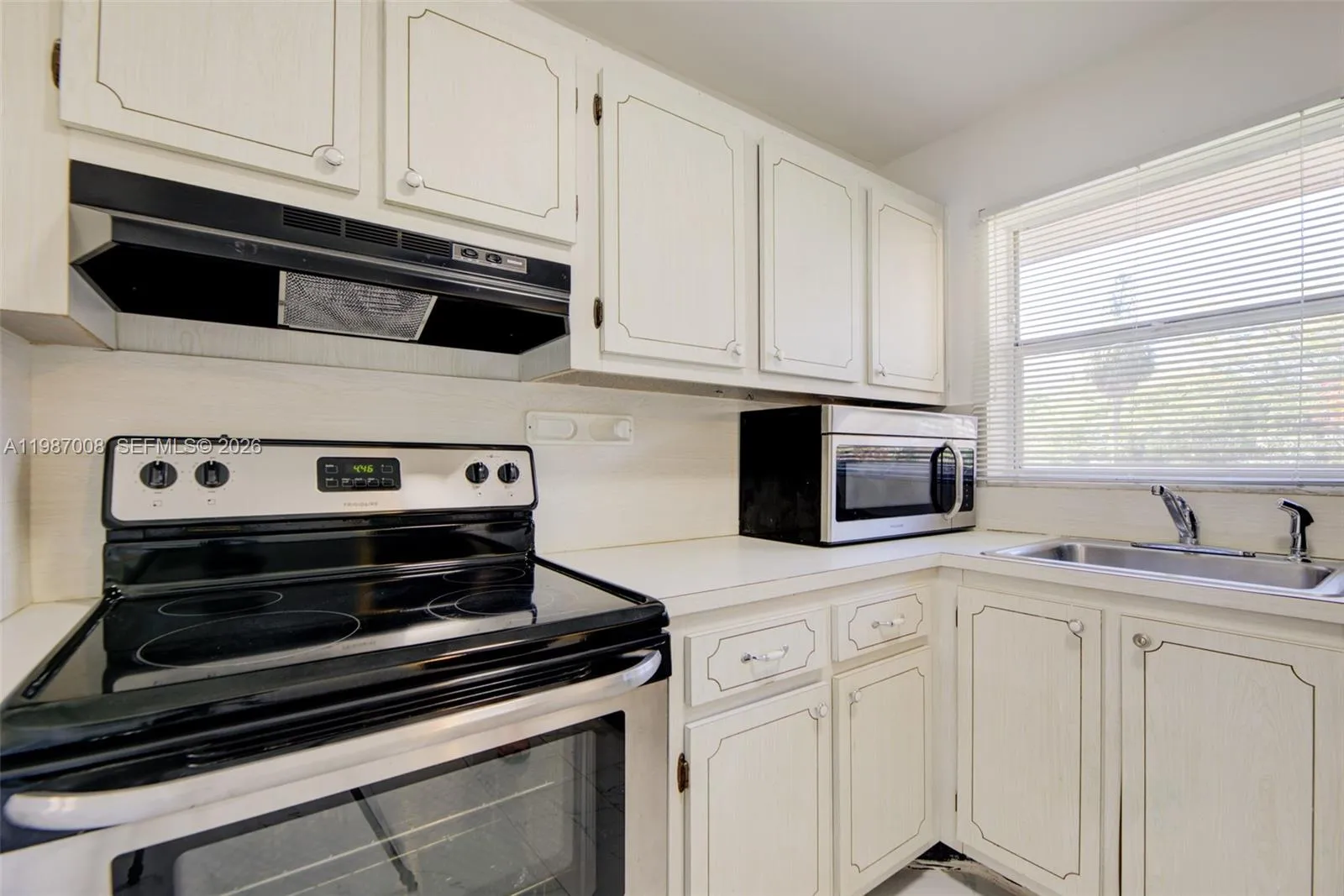 8951 Sunrise Lakes Blvd 105, Sunrise, Florida 3332, Sunrise, Florida 33322, 1 Bedroom Bedrooms, ,1 BathroomBathrooms,Residential,For Sale,8951 Sunrise Lakes Blvd 105, Sunrise, Florida 3332,A11987008