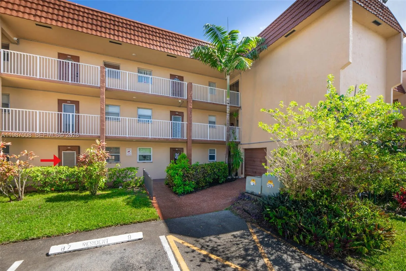 8951 Sunrise Lakes Blvd 105, Sunrise, Florida 3332, Sunrise, Florida 33322, 1 Bedroom Bedrooms, ,1 BathroomBathrooms,Residential,For Sale,8951 Sunrise Lakes Blvd 105, Sunrise, Florida 3332,A11987008
