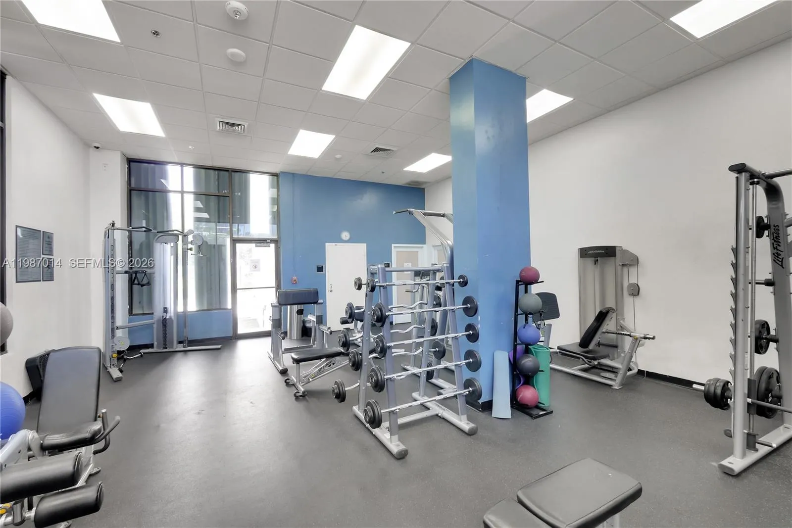 100 Bayview Dr 617, Sunny Isles Beach, Florida 331, Sunny Isles Beach, Florida 33160, 2 Bedrooms Bedrooms, ,2 BathroomsBathrooms,Residential,For Sale,100 Bayview Dr 617, Sunny Isles Beach, Florida 331,A11987014