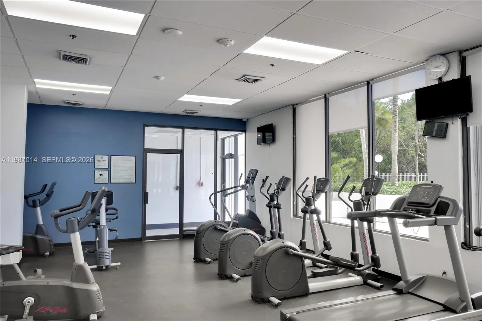 100 Bayview Dr 617, Sunny Isles Beach, Florida 331, Sunny Isles Beach, Florida 33160, 2 Bedrooms Bedrooms, ,2 BathroomsBathrooms,Residential,For Sale,100 Bayview Dr 617, Sunny Isles Beach, Florida 331,A11987014