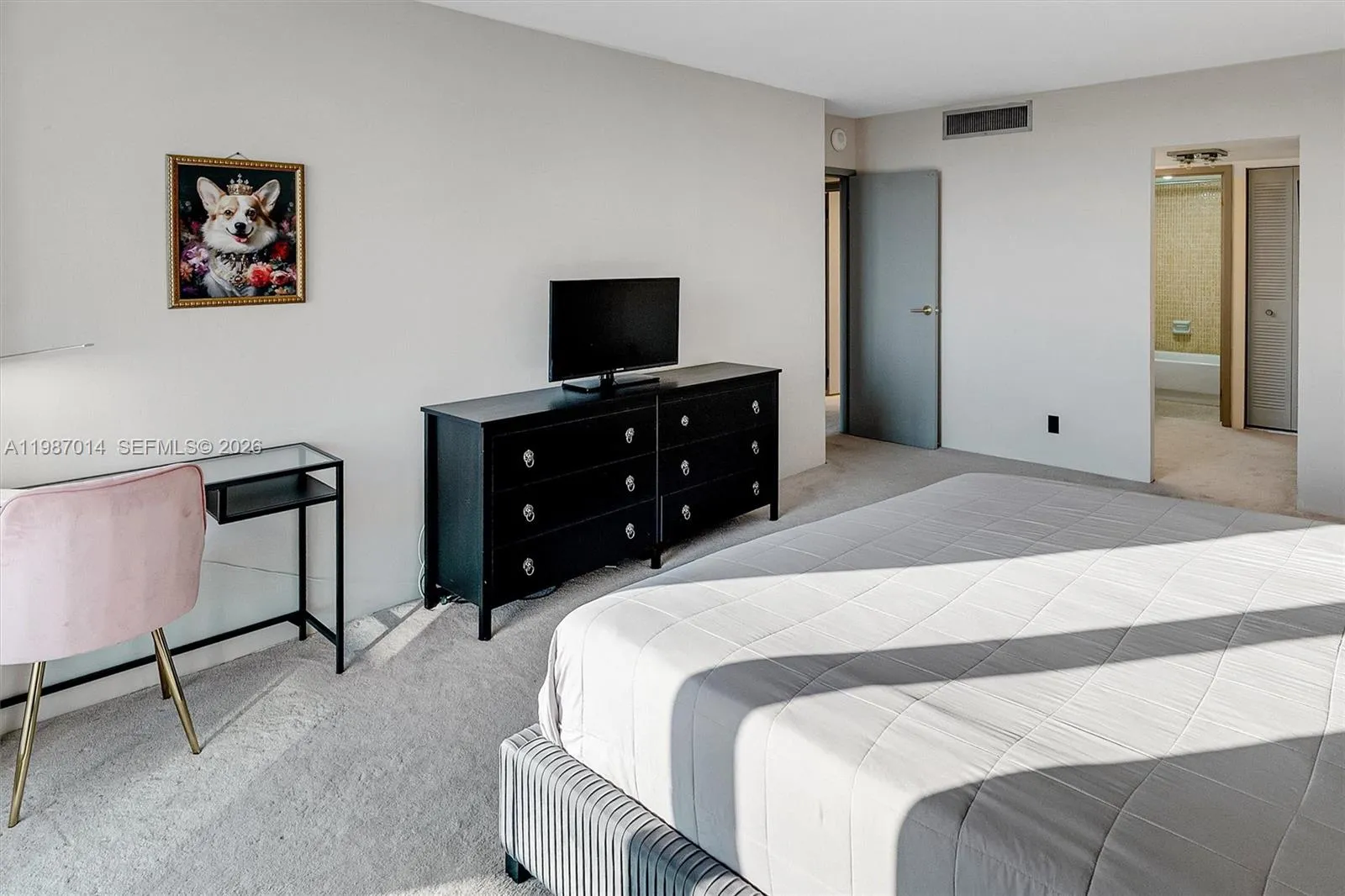 100 Bayview Dr 617, Sunny Isles Beach, Florida 331, Sunny Isles Beach, Florida 33160, 2 Bedrooms Bedrooms, ,2 BathroomsBathrooms,Residential,For Sale,100 Bayview Dr 617, Sunny Isles Beach, Florida 331,A11987014