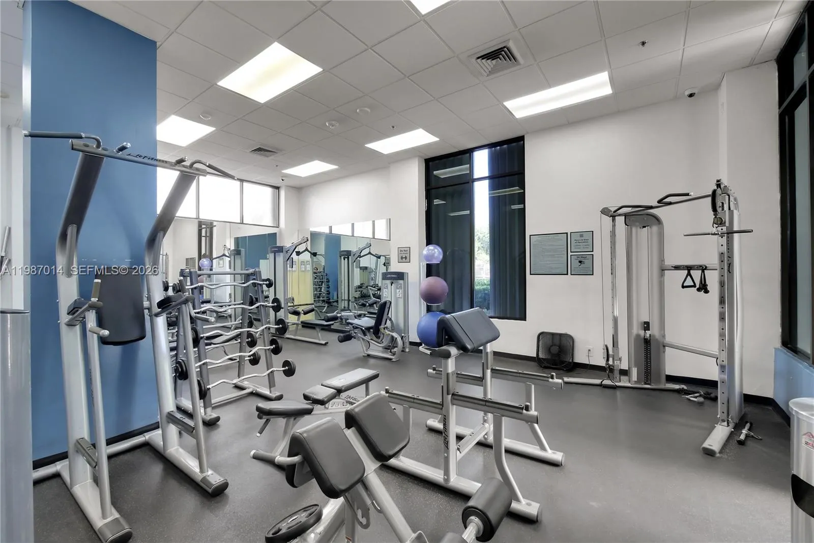 100 Bayview Dr 617, Sunny Isles Beach, Florida 331, Sunny Isles Beach, Florida 33160, 2 Bedrooms Bedrooms, ,2 BathroomsBathrooms,Residential,For Sale,100 Bayview Dr 617, Sunny Isles Beach, Florida 331,A11987014