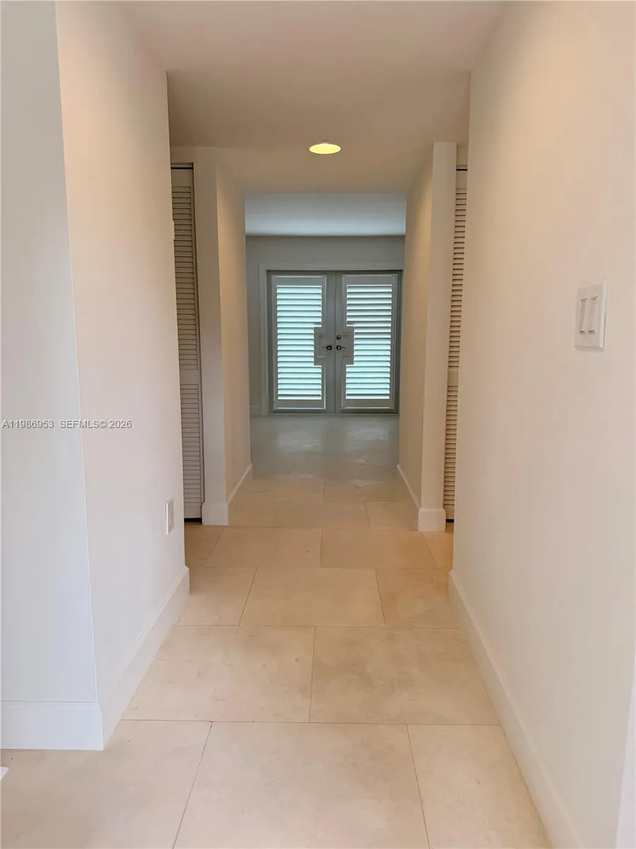 5570 Sw 70th Pl S 5570, Miami, Florida 33155, Miami, Florida 33155, 2 Bedrooms Bedrooms, ,2 BathroomsBathrooms,Residential Lease,For Rent,5570 Sw 70th Pl S 5570, Miami, Florida 33155,A11986953