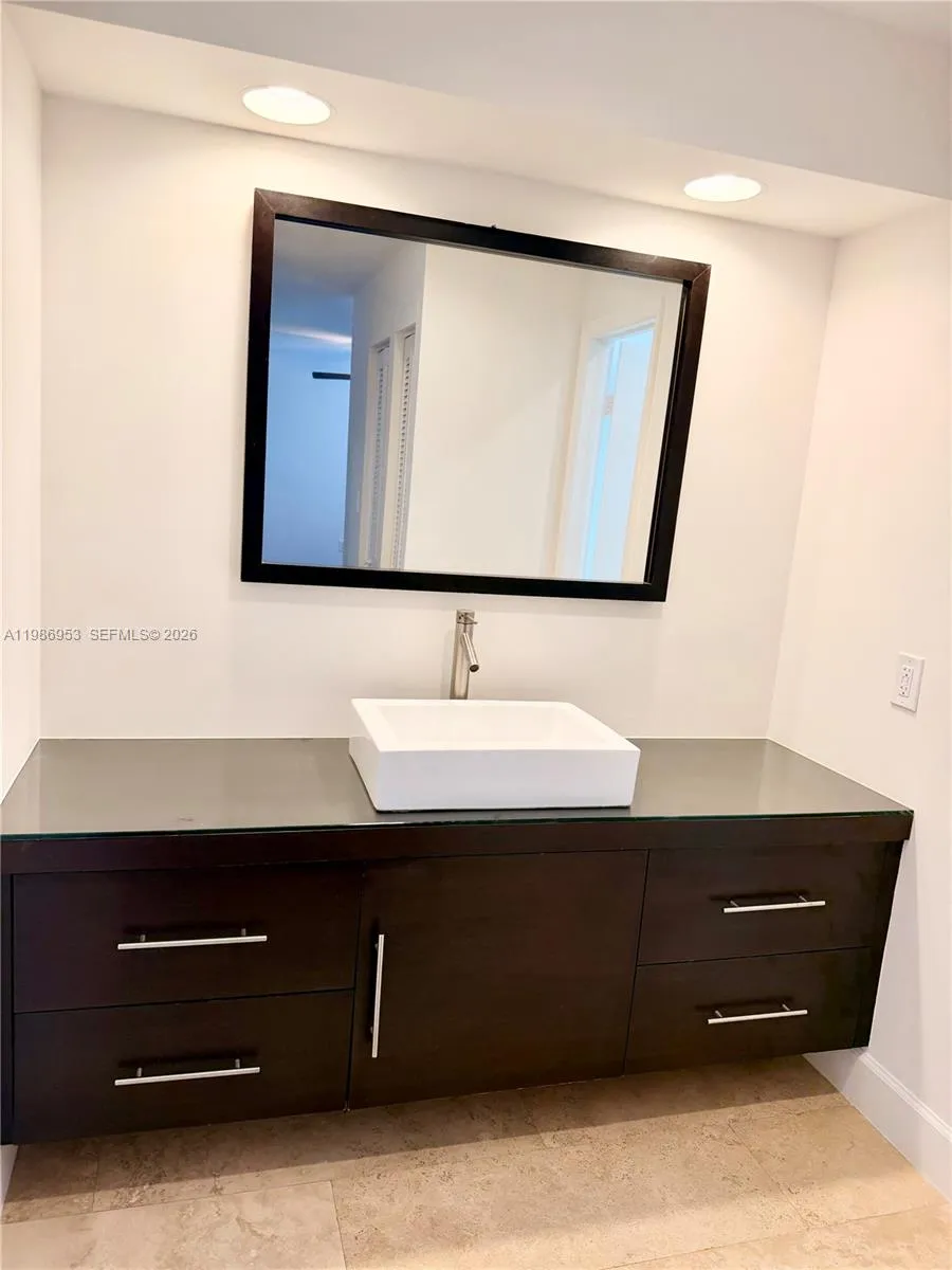5570 Sw 70th Pl S 5570, Miami, Florida 33155, Miami, Florida 33155, 2 Bedrooms Bedrooms, ,2 BathroomsBathrooms,Residential Lease,For Rent,5570 Sw 70th Pl S 5570, Miami, Florida 33155,A11986953