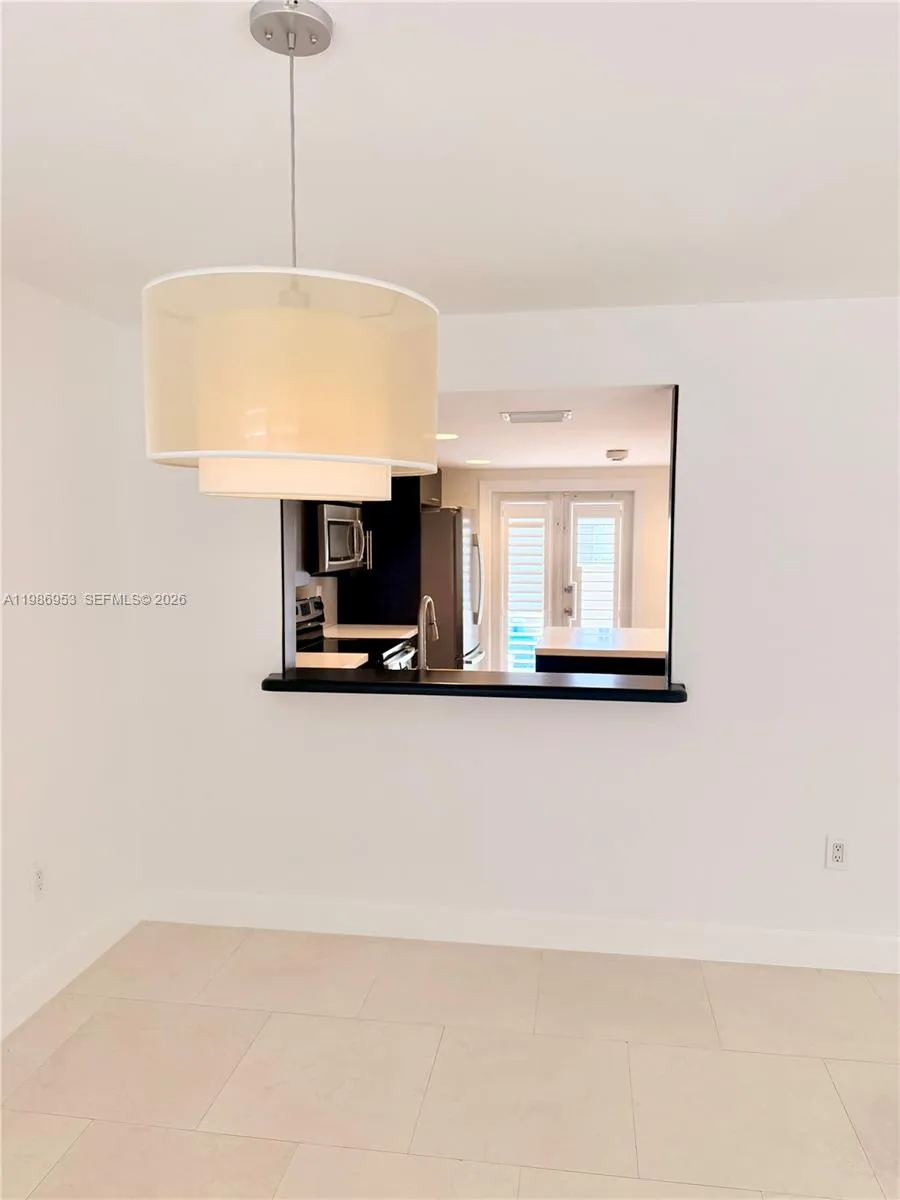 5570 Sw 70th Pl S 5570, Miami, Florida 33155, Miami, Florida 33155, 2 Bedrooms Bedrooms, ,2 BathroomsBathrooms,Residential Lease,For Rent,5570 Sw 70th Pl S 5570, Miami, Florida 33155,A11986953