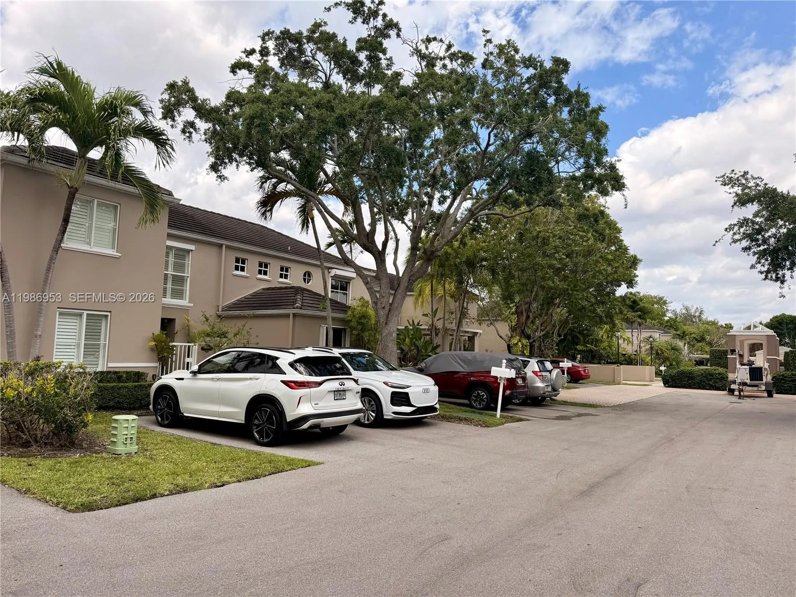 5570 Sw 70th Pl S 5570, Miami, Florida 33155, Miami, Florida 33155, 2 Bedrooms Bedrooms, ,2 BathroomsBathrooms,Residential Lease,For Rent,5570 Sw 70th Pl S 5570, Miami, Florida 33155,A11986953