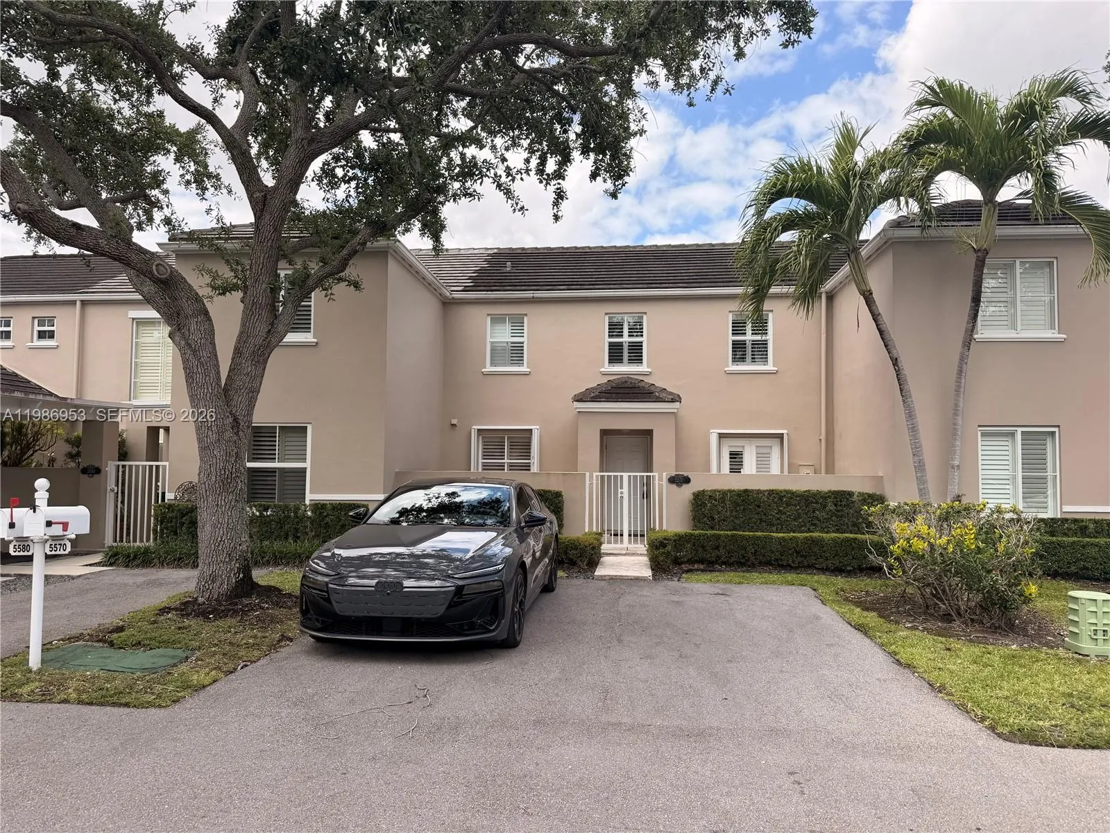 5570 Sw 70th Pl S 5570, Miami, Florida 33155, Miami, Florida 33155, 2 Bedrooms Bedrooms, ,2 BathroomsBathrooms,Residential Lease,For Rent,5570 Sw 70th Pl S 5570, Miami, Florida 33155,A11986953