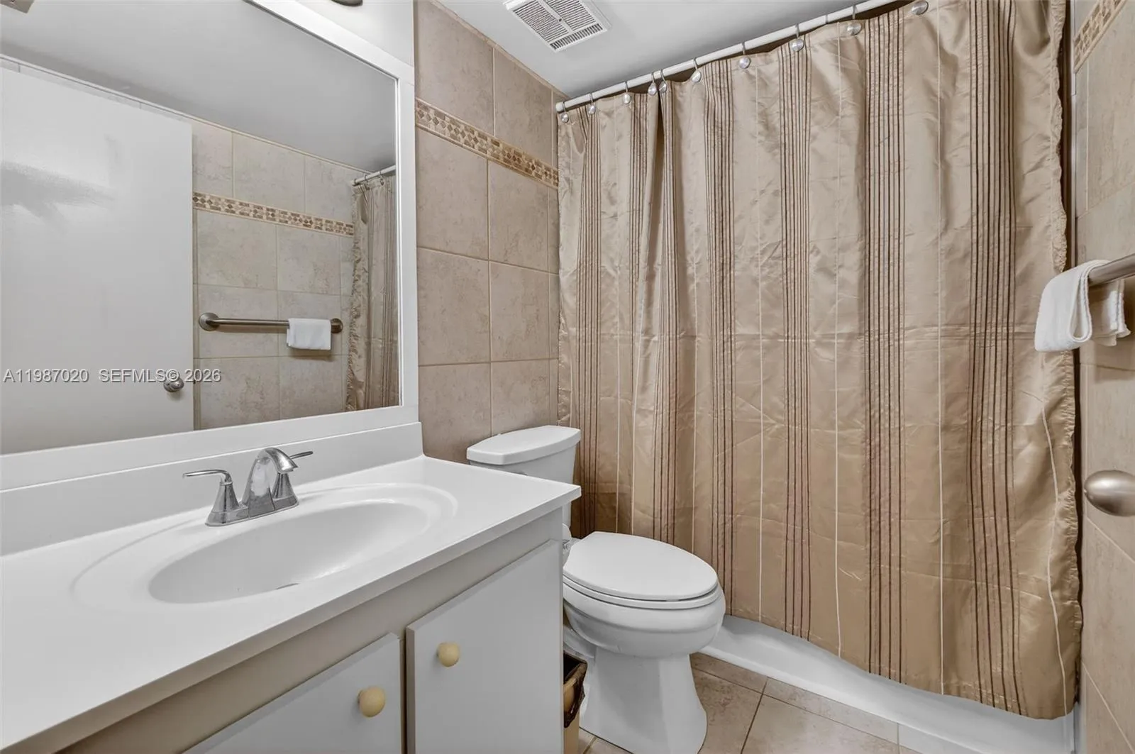 3350 Ne 192nd St 5h-b, Aventura, Florida 33180, Aventura, Florida 33180, 3 Bedrooms Bedrooms, ,2 BathroomsBathrooms,Residential,For Sale,3350 Ne 192nd St 5h-b, Aventura, Florida 33180,A11987020