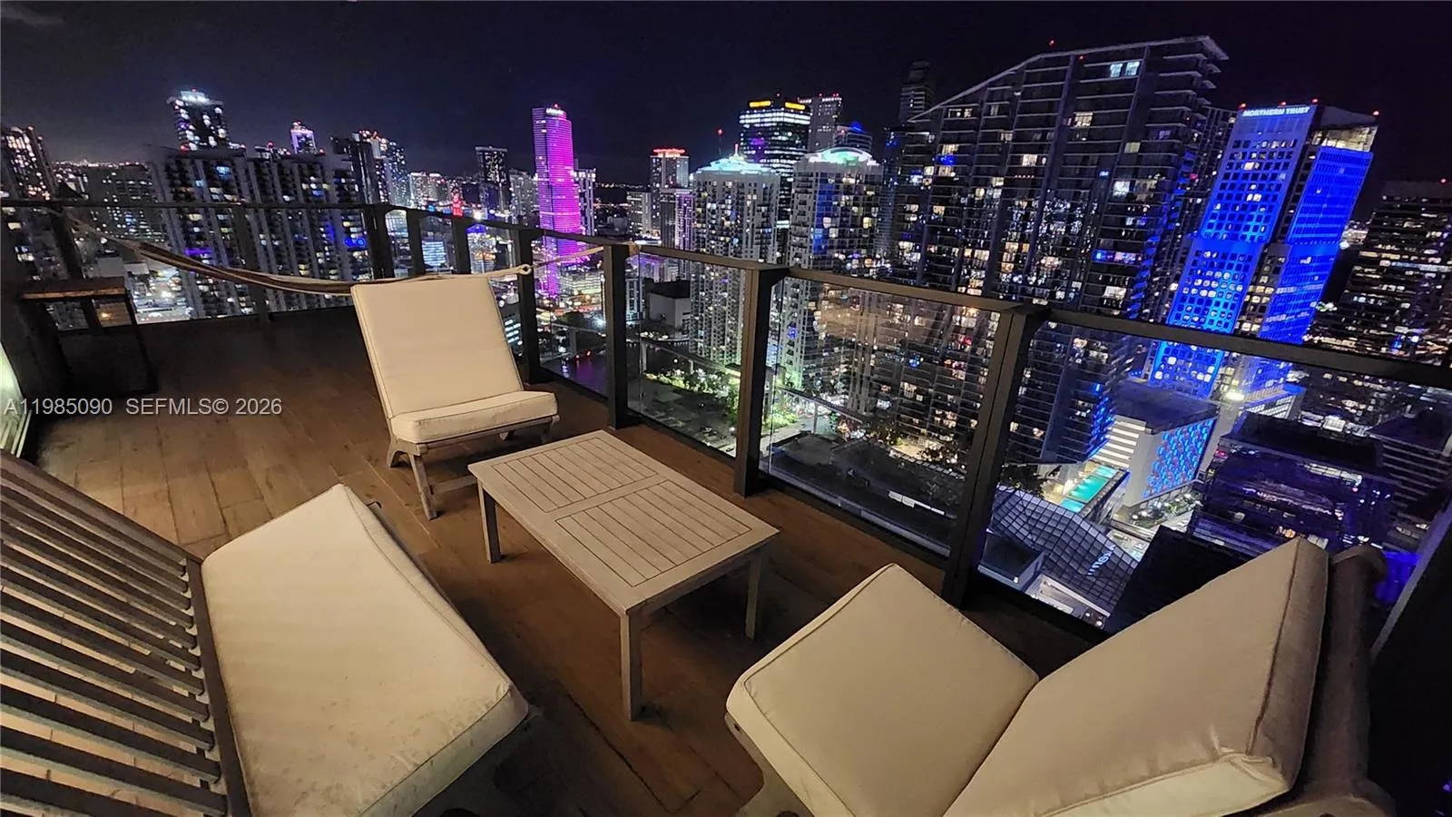 88 Sw 7th St 3511, Miami, Florida 33130, Miami, Florida 33130, 2 Bedrooms Bedrooms, ,2 BathroomsBathrooms,Residential Lease,For Rent,88 Sw 7th St 3511, Miami, Florida 33130,A11985090