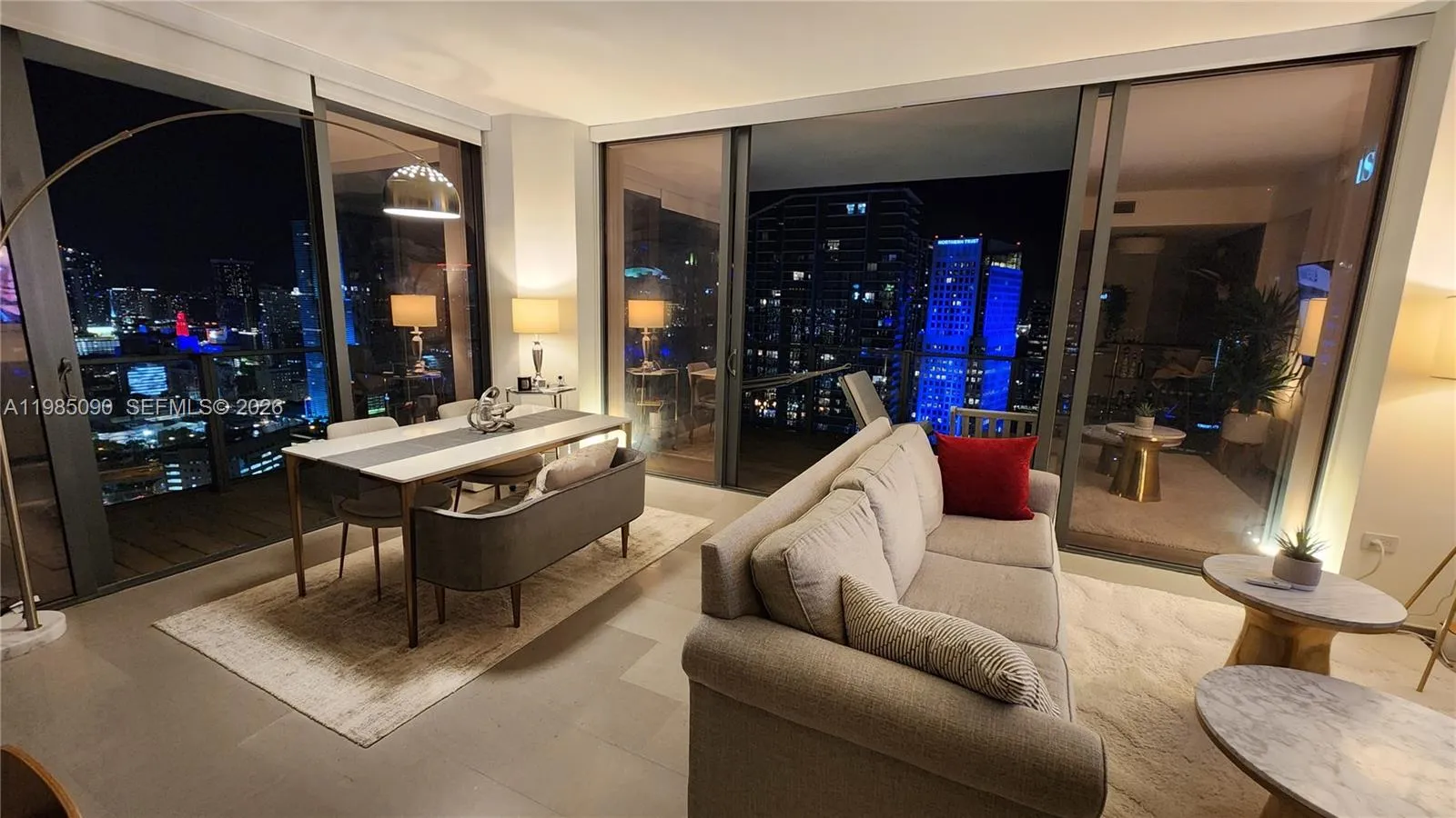 88 Sw 7th St 3511, Miami, Florida 33130, Miami, Florida 33130, 2 Bedrooms Bedrooms, ,2 BathroomsBathrooms,Residential Lease,For Rent,88 Sw 7th St 3511, Miami, Florida 33130,A11985090