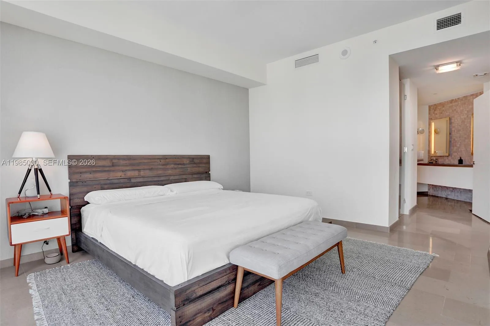 88 Sw 7th St 3511, Miami, Florida 33130, Miami, Florida 33130, 2 Bedrooms Bedrooms, ,2 BathroomsBathrooms,Residential Lease,For Rent,88 Sw 7th St 3511, Miami, Florida 33130,A11985090