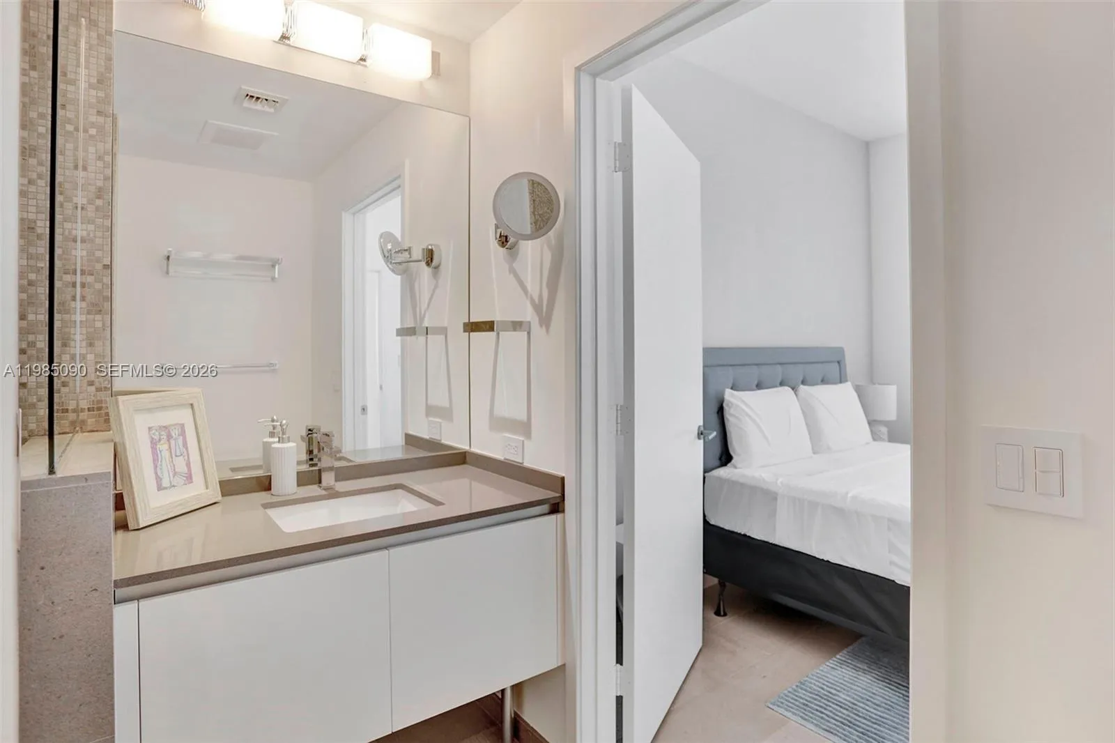 88 Sw 7th St 3511, Miami, Florida 33130, Miami, Florida 33130, 2 Bedrooms Bedrooms, ,2 BathroomsBathrooms,Residential Lease,For Rent,88 Sw 7th St 3511, Miami, Florida 33130,A11985090