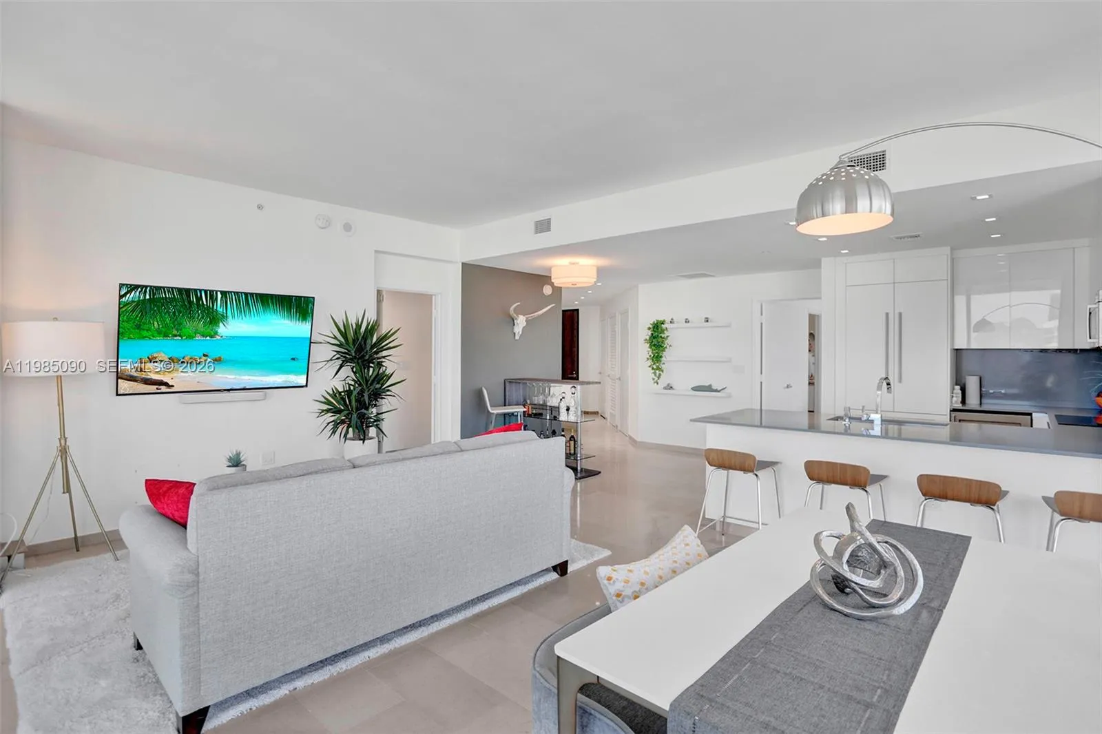 88 Sw 7th St 3511, Miami, Florida 33130, Miami, Florida 33130, 2 Bedrooms Bedrooms, ,2 BathroomsBathrooms,Residential Lease,For Rent,88 Sw 7th St 3511, Miami, Florida 33130,A11985090