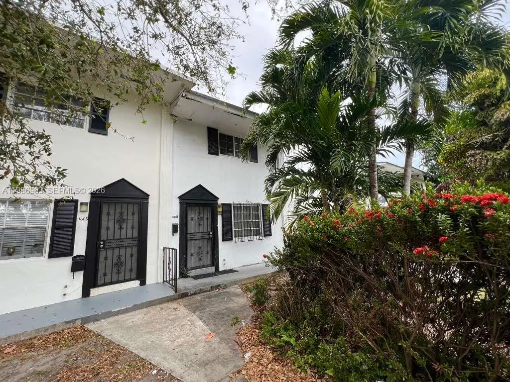 1601 Nw 81st St 1601, Miami, Florida 33147, Miami, Florida 33147, 2 Bedrooms Bedrooms, ,1 BathroomBathrooms,Residential Lease,For Rent,1601 Nw 81st St 1601, Miami, Florida 33147,A11986983