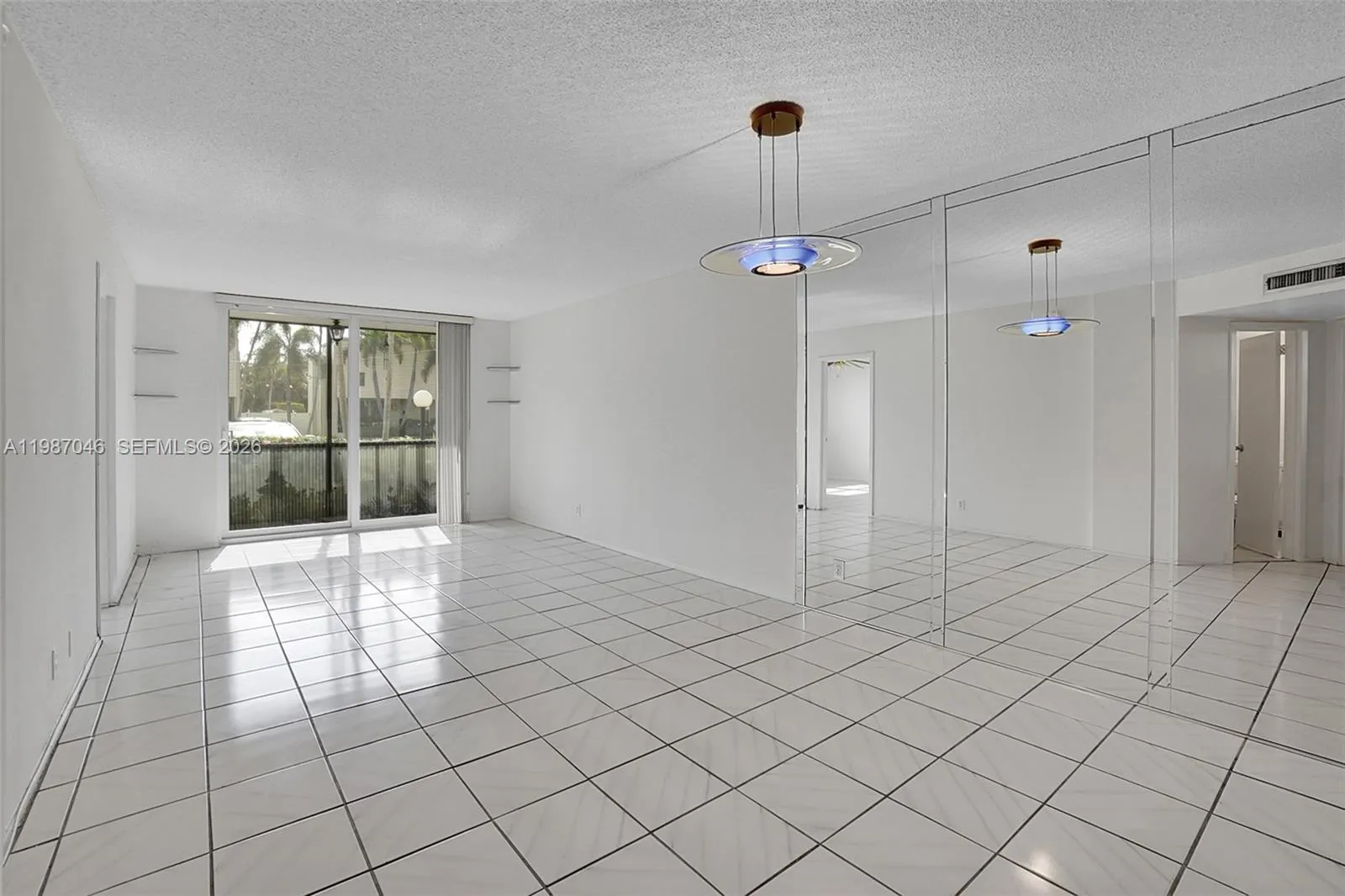 5431 Ne 25th Ave 103b, Fort Lauderdale, Florida 33, Fort Lauderdale, Florida 33308, 2 Bedrooms Bedrooms, ,2 BathroomsBathrooms,Residential Lease,For Rent,5431 Ne 25th Ave 103b, Fort Lauderdale, Florida 33,A11987046