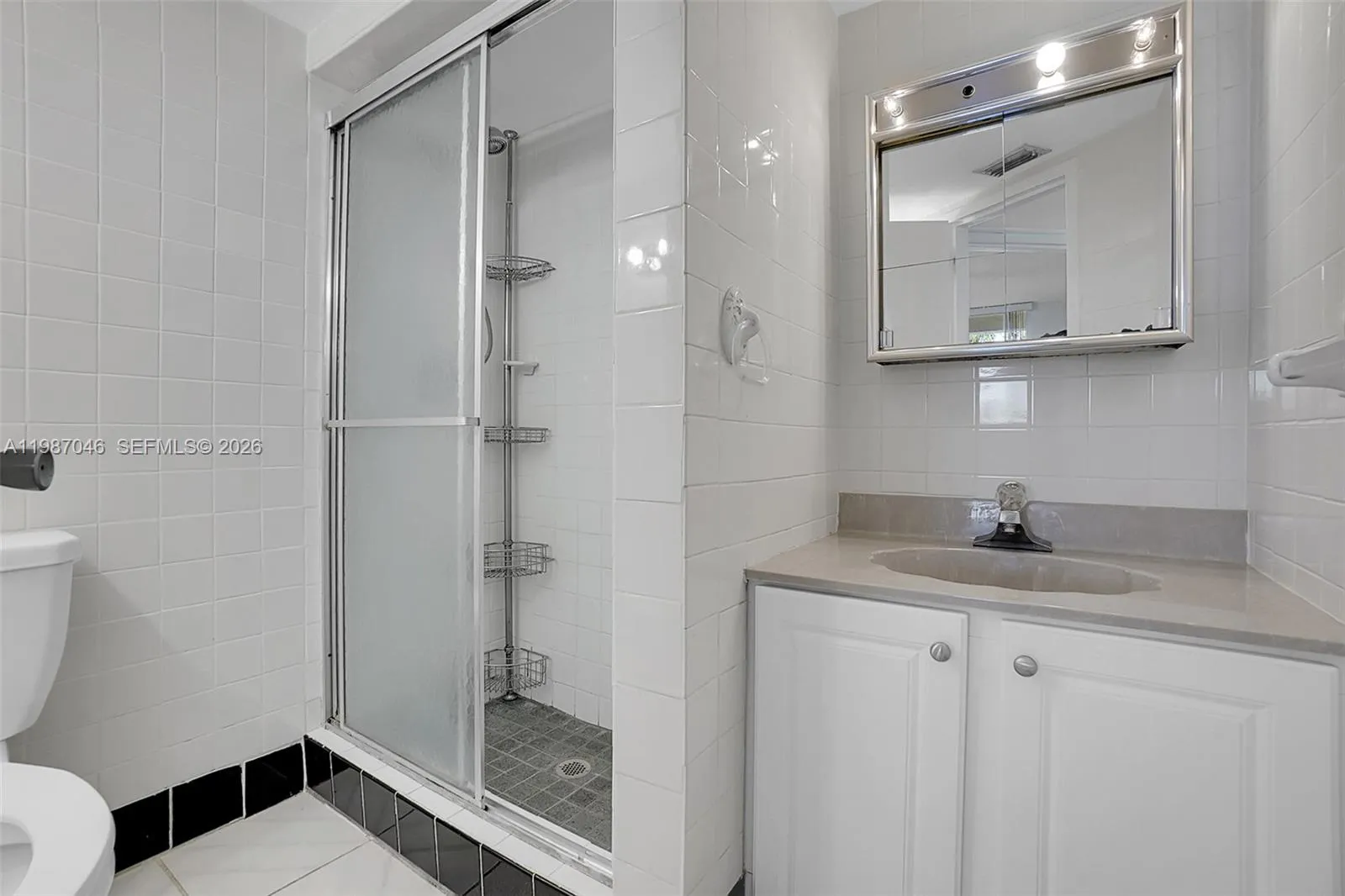 5431 Ne 25th Ave 103b, Fort Lauderdale, Florida 33, Fort Lauderdale, Florida 33308, 2 Bedrooms Bedrooms, ,2 BathroomsBathrooms,Residential Lease,For Rent,5431 Ne 25th Ave 103b, Fort Lauderdale, Florida 33,A11987046