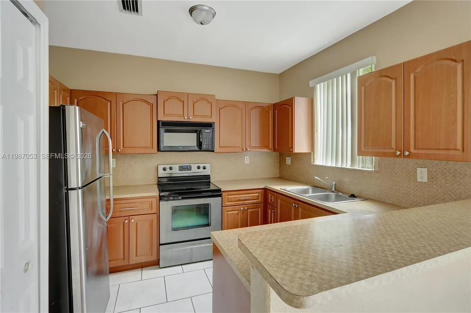2874 Se 15th Rd 52, Homestead, Florida 33035, Homestead, Florida 33035, 3 Bedrooms Bedrooms, ,3 BathroomsBathrooms,Residential Lease,For Rent,2874 Se 15th Rd 52, Homestead, Florida 33035,A11987053
