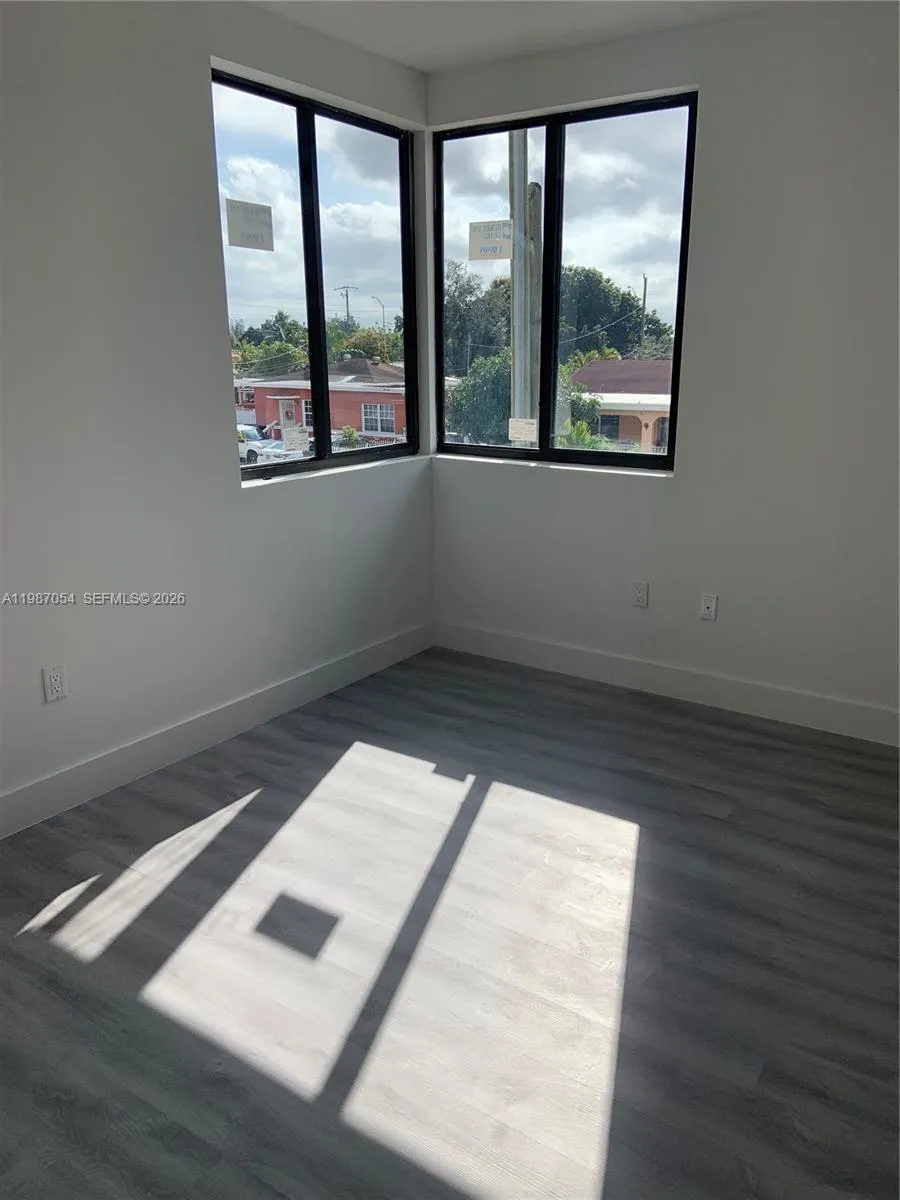 853 E 24th St 304, Hialeah, Florida 33013, Hialeah, Florida 33013, 2 Bedrooms Bedrooms, ,2 BathroomsBathrooms,Residential Lease,For Rent,853 E 24th St 304, Hialeah, Florida 33013,A11987054