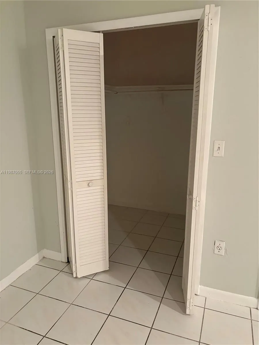 4051 Nw 5th St 1, Miami, Florida 33126, Miami, Florida 33126, ,1 BathroomBathrooms,Residential Lease,For Rent,4051 Nw 5th St 1, Miami, Florida 33126,A11987055