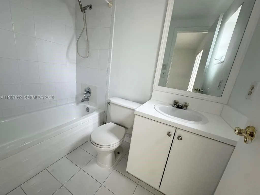 8500 Sw 109th Ave 6-118, Miami, Florida 33173, Miami, Florida 33173, 2 Bedrooms Bedrooms, ,2 BathroomsBathrooms,Residential Lease,For Rent,8500 Sw 109th Ave 6-118, Miami, Florida 33173,A11987052